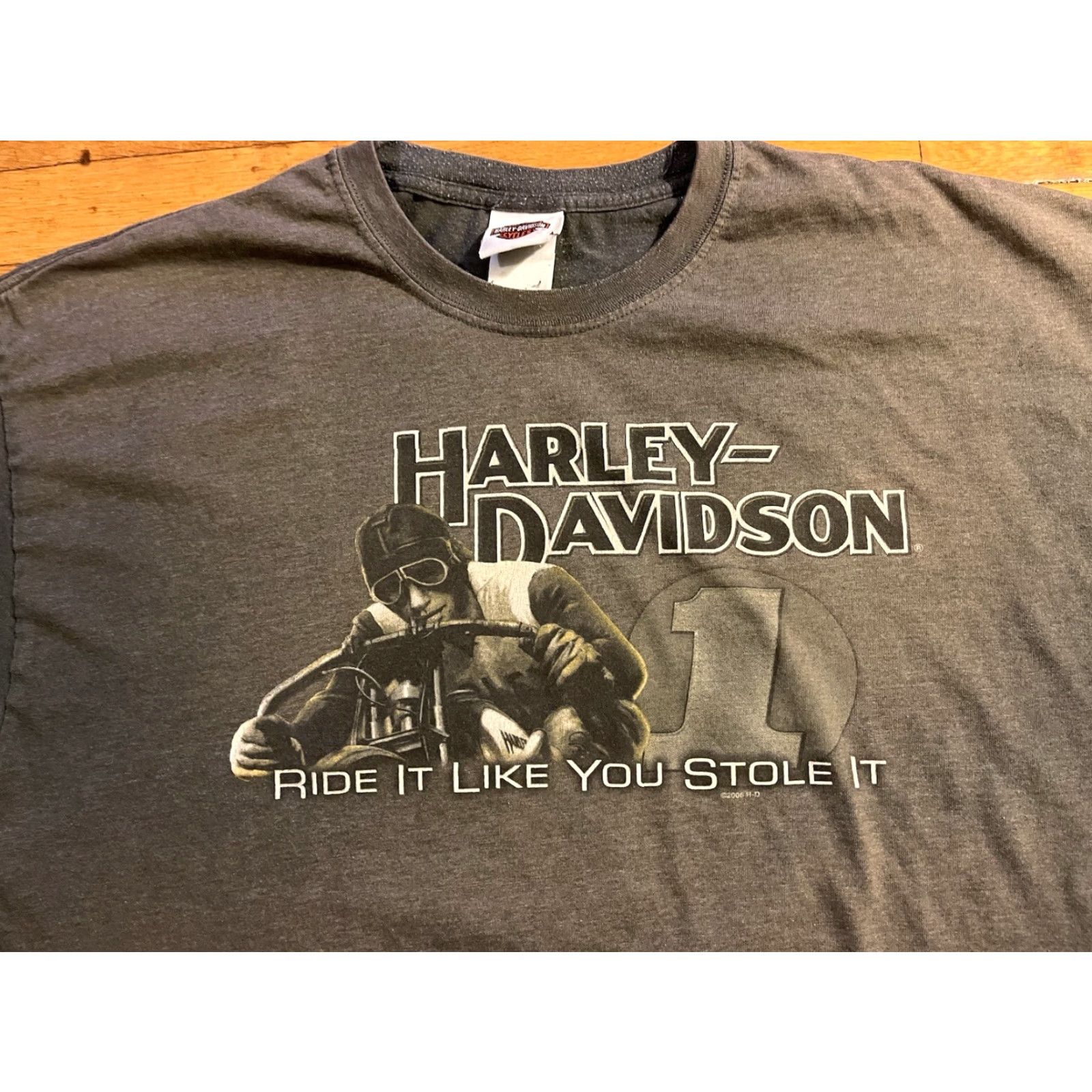 Harley Davidson VINTAGE Harley-Davidson New York Statue Of Liberty Shirt Men’s XL Gray Logo Graphic Print Short Sleeve Crew Neck USA 2000s Mens Size US XL / EU 56 / 4 - 4 Thumbnail