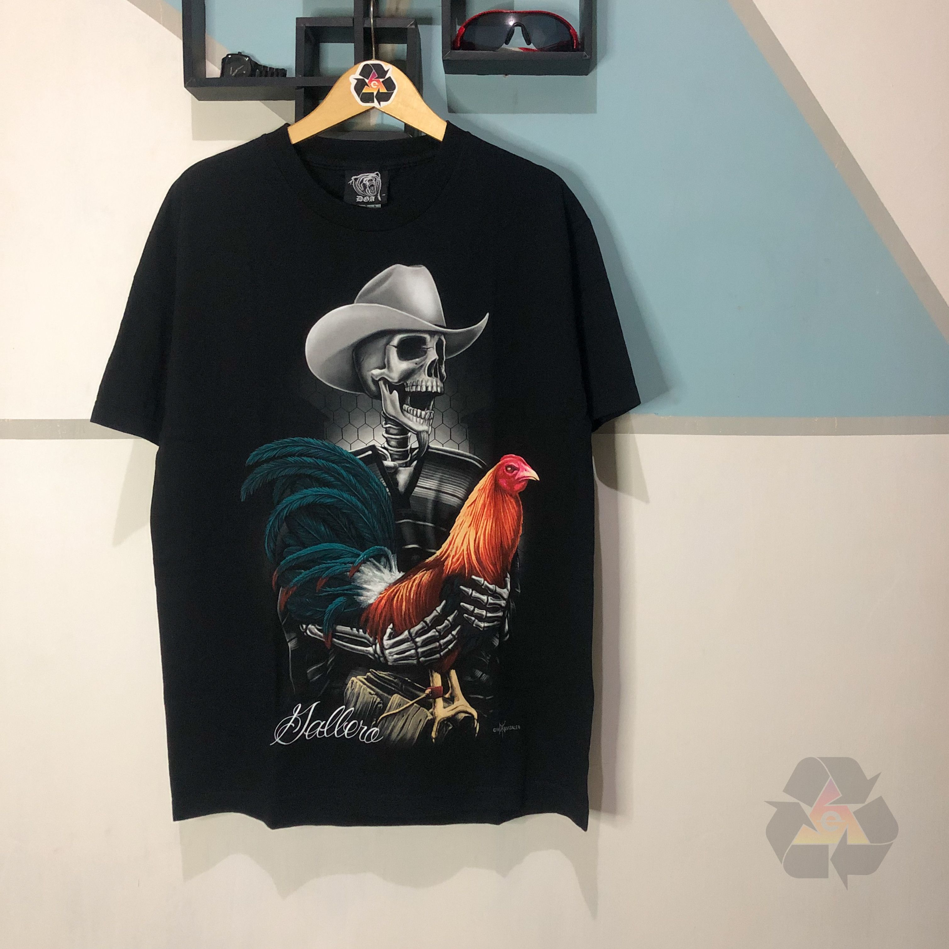 Japanese Brand Vintage David Gonzales Art Jallero Grandfather T-Shirt Y2K Size US L / EU 52-54 / 3 - 1 Thumbnail