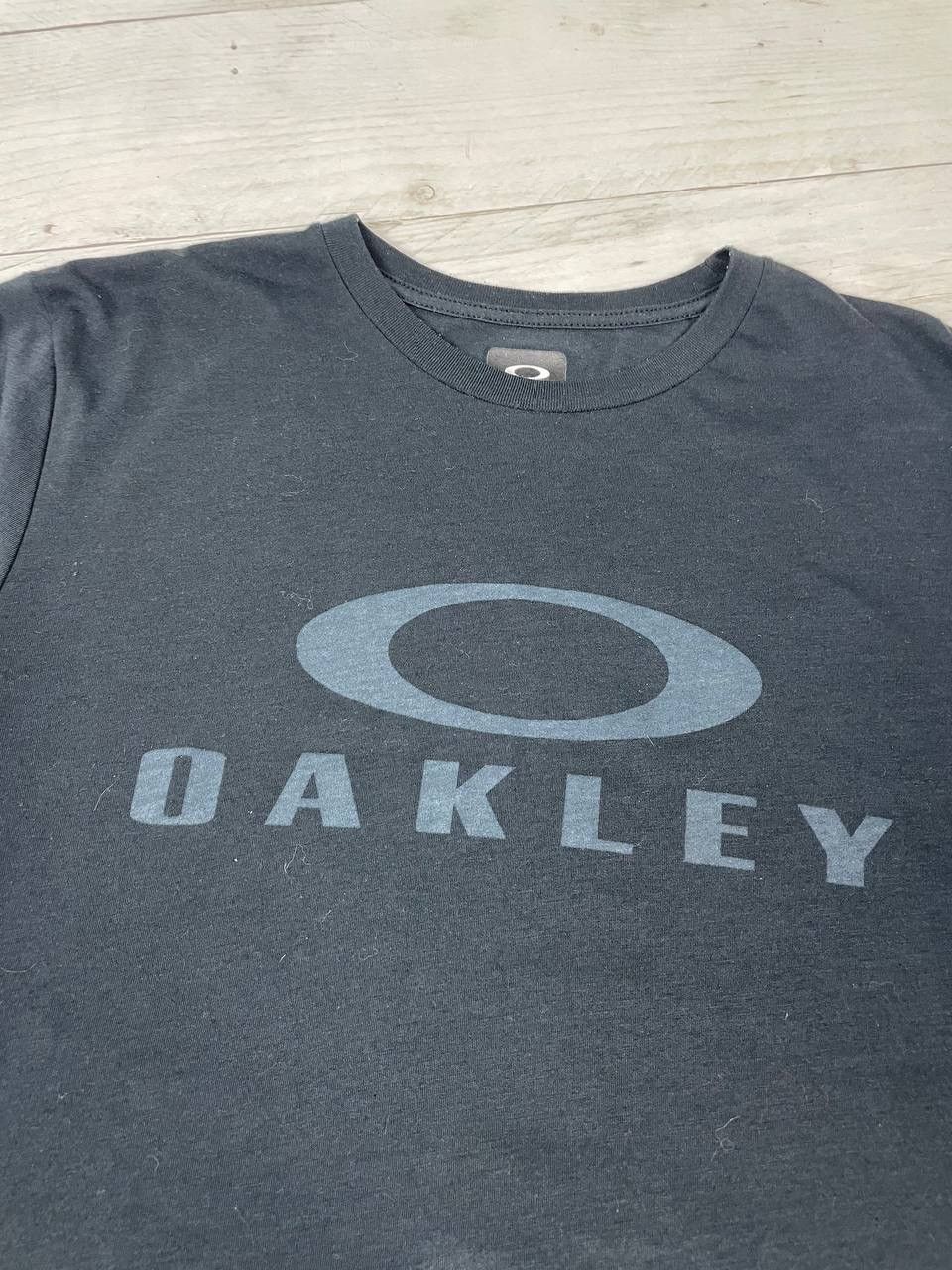 Oakley Oakley T-Shirt Big Logo 2000s Size US L / EU 52-54 / 3 - 4 Thumbnail