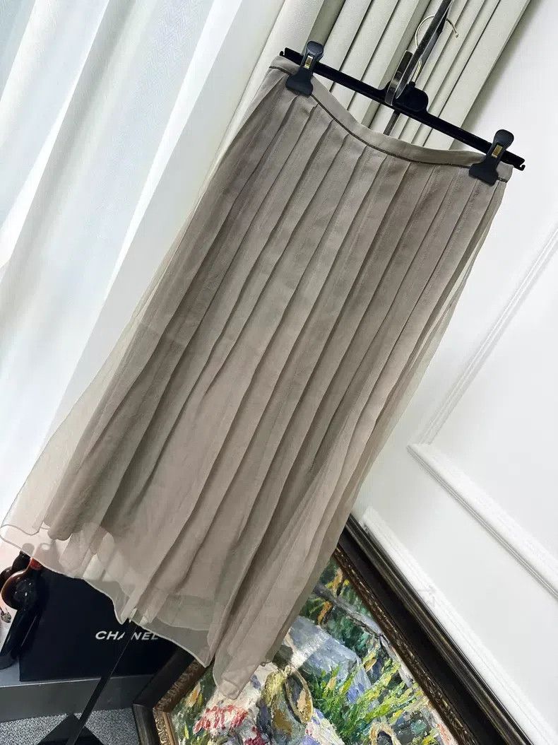 Brunello Cucinelli Brunello Cucinelli Light Brown Pleated Chiffon Skirt, 100% Size 26" / US 2 / IT 38 - 2 Thumbnail