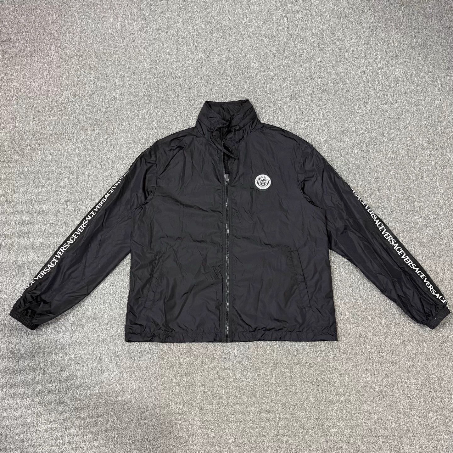 Versace Versace Black Nylon Shell Jacket 48 Mint Size US M / EU 48-50 / 2 - 1 Thumbnail