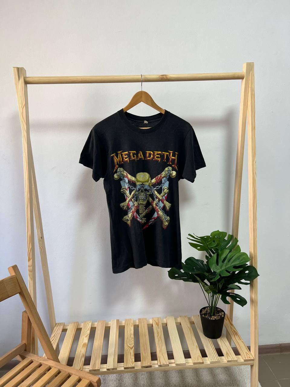 image of Band Tees x Megadeth Vintage T-Shirt Megadeth 1991 Big Logo Skull in Black, Men's (Size Medium)