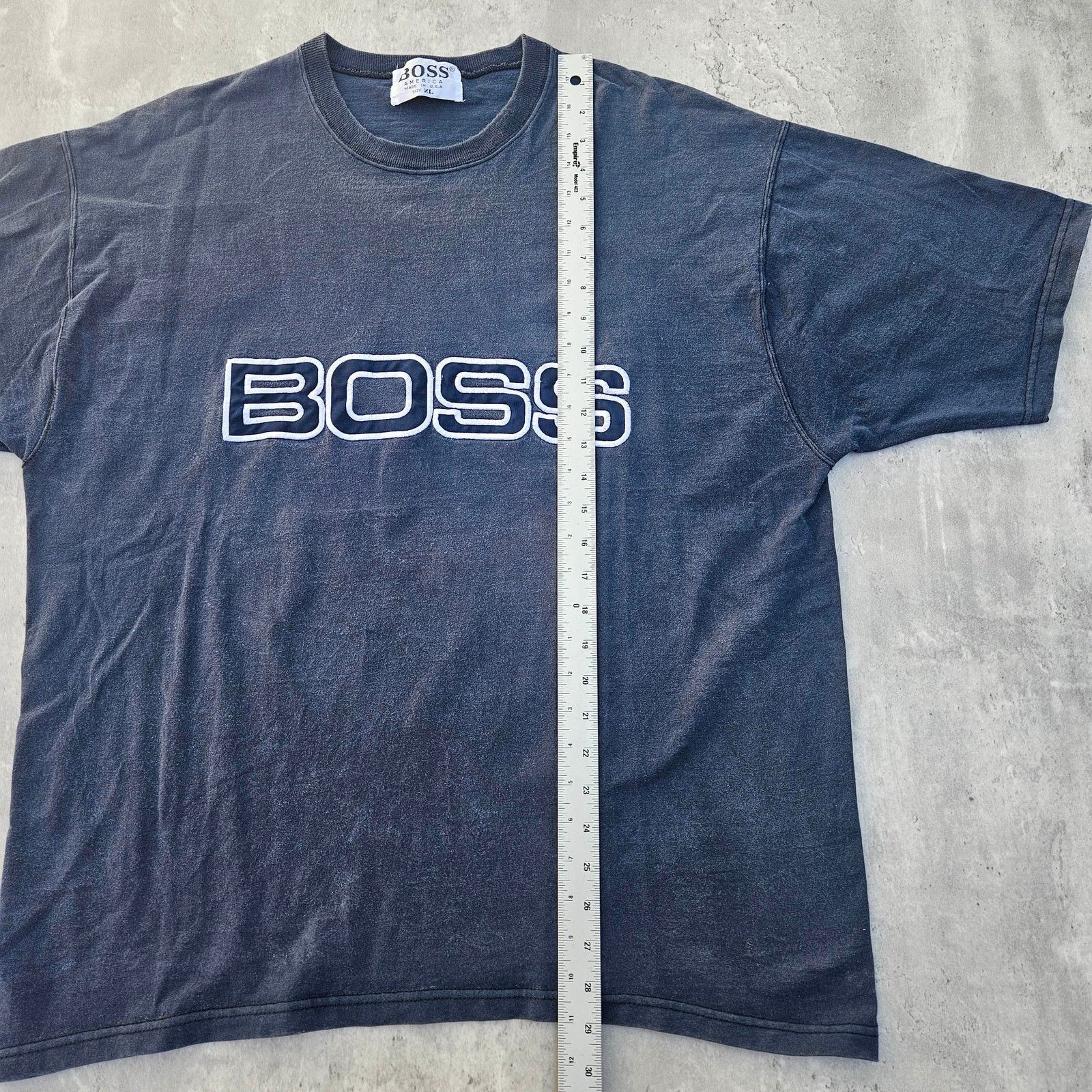 Hugo Boss Vintage Hugo Boss T-Shirt Big Spell Out Y2K Men's Size XL Size US XL / EU 56 / 4 - 6 Thumbnail