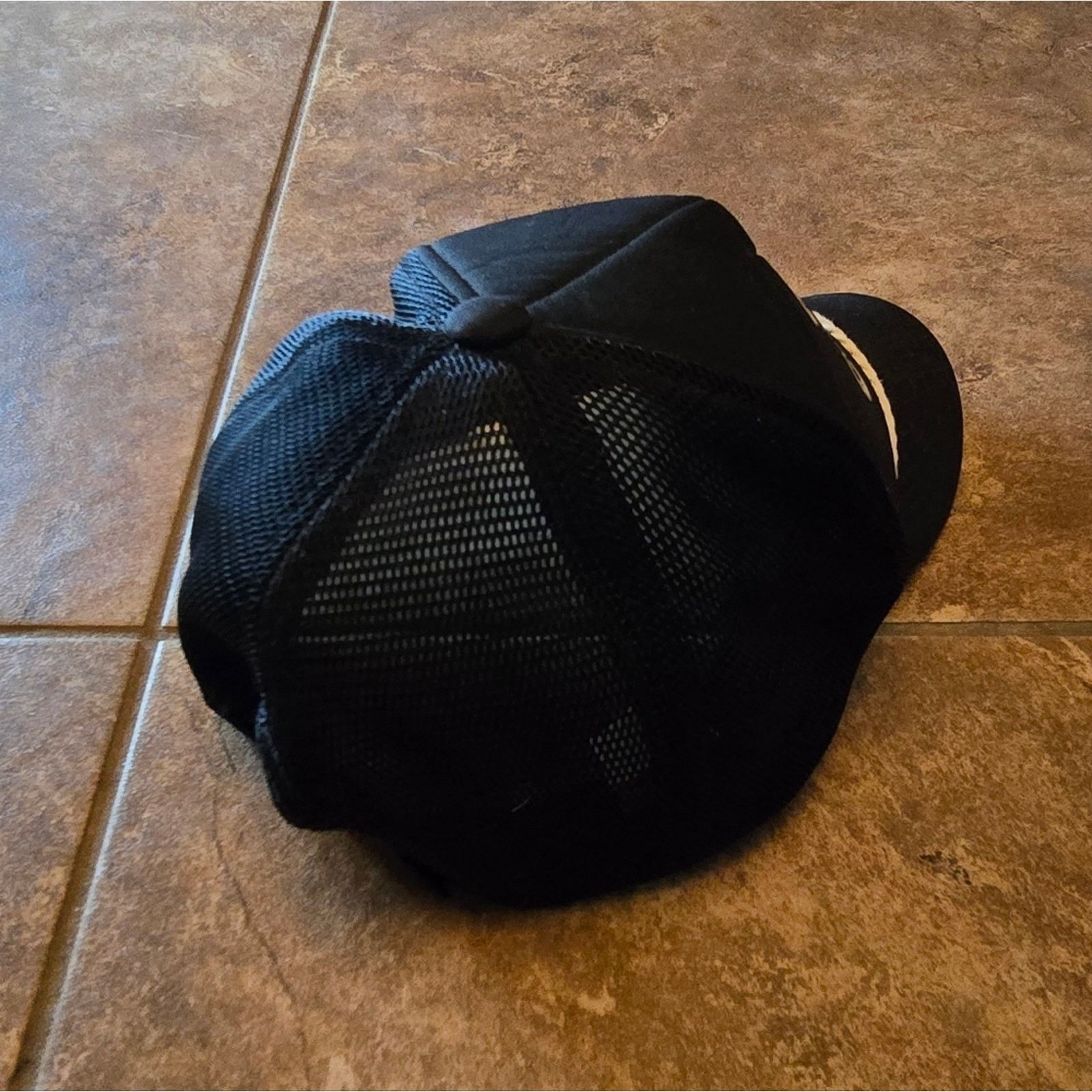 Other Black | DUTCH BROS | Coffee Trucker Hat Size ONE SIZE - 3 Thumbnail