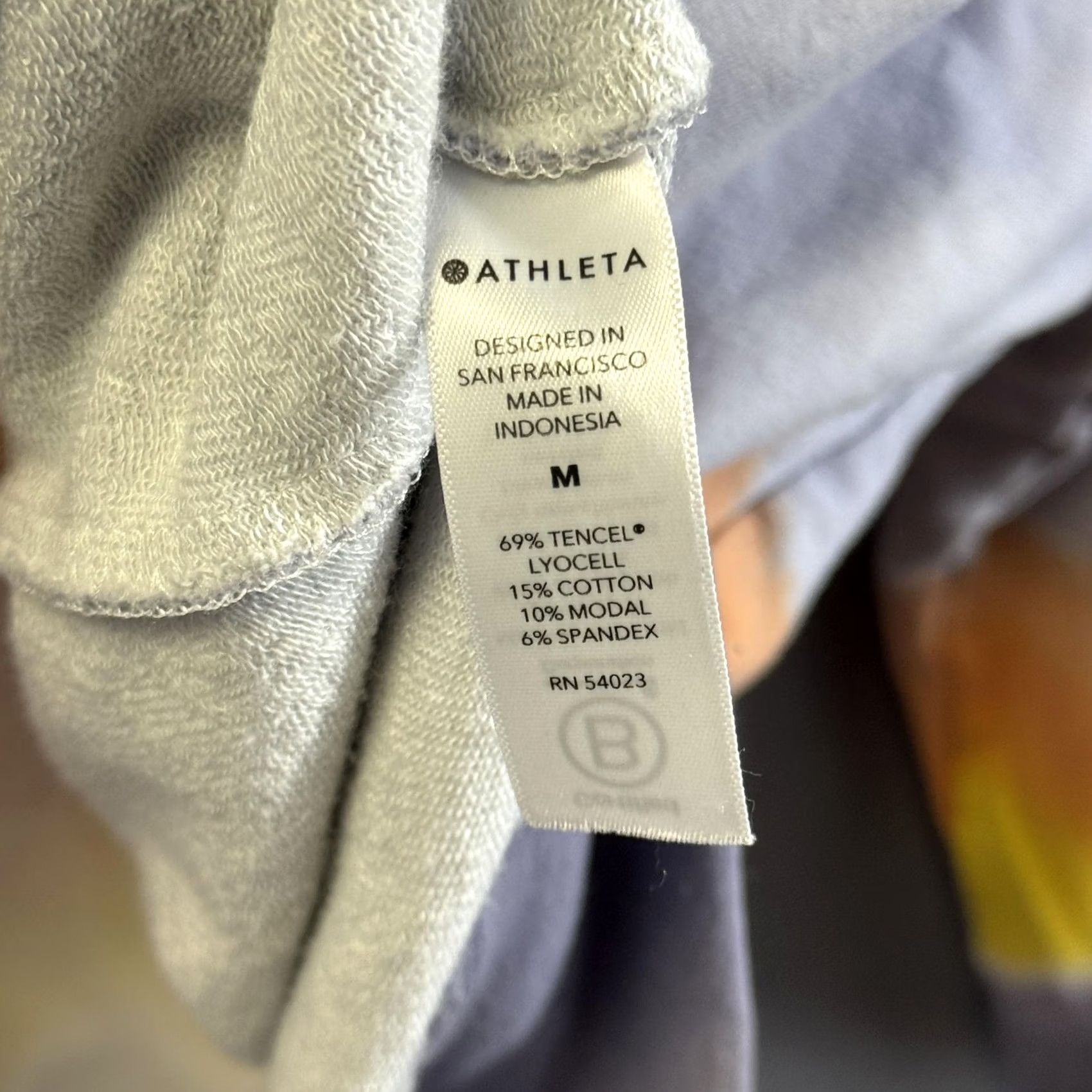 Athleta Athleta Sweater Womens Medium Tie Dye Cozy Pullover Top Size M / US 6-8 / IT 42-44 - 5 Thumbnail