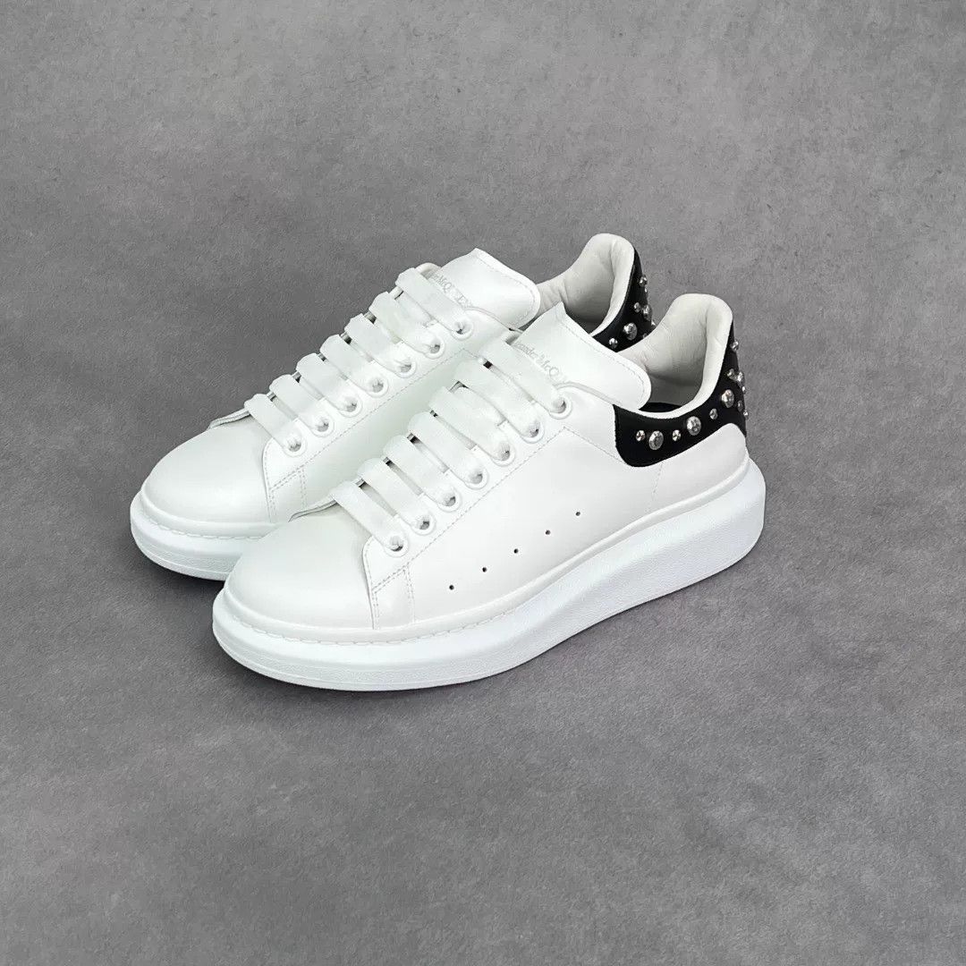 Alexander McQueen Alexander McQueen Leather Black Lowtop Sneakers 10 Men Size US 10 / EU 43 - 1 Thumbnail