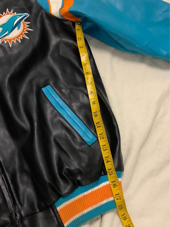 NFL Miami Dolphins Leather Jacket Men Black Bomber Varsity NFL Size US L / EU 52-54 / 3 - 10 Thumbnail