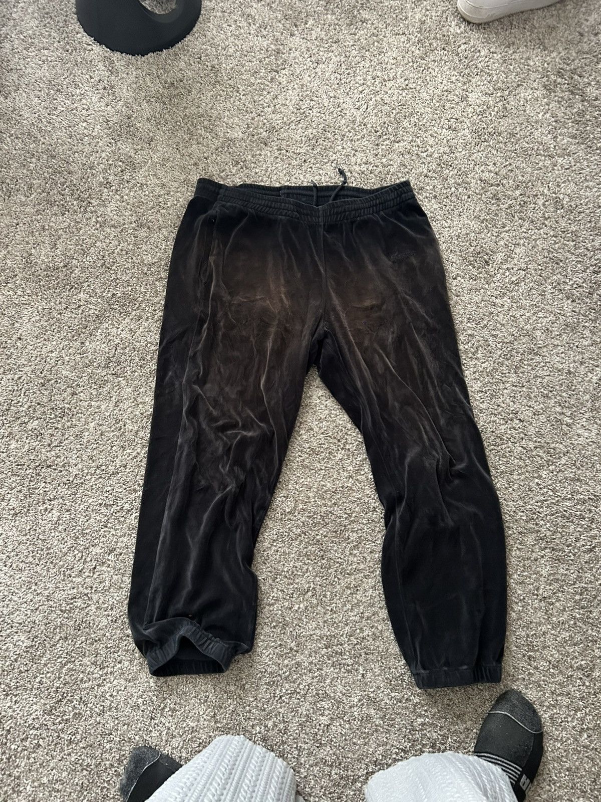 Supreme Black Velour Supreme Sweatpants Size US 32 / EU 48 - 1 Thumbnail