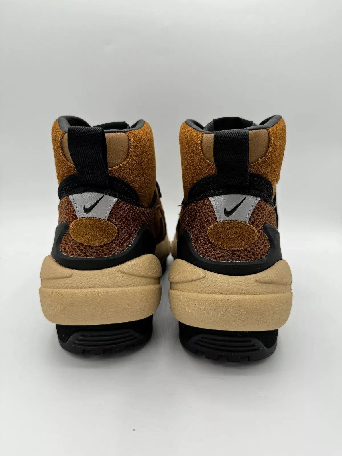 Nike × Sacai Sacai x Nike Magmascape High British Tan Brown Size US 9.5 / EU 42-43 - 3 Thumbnail