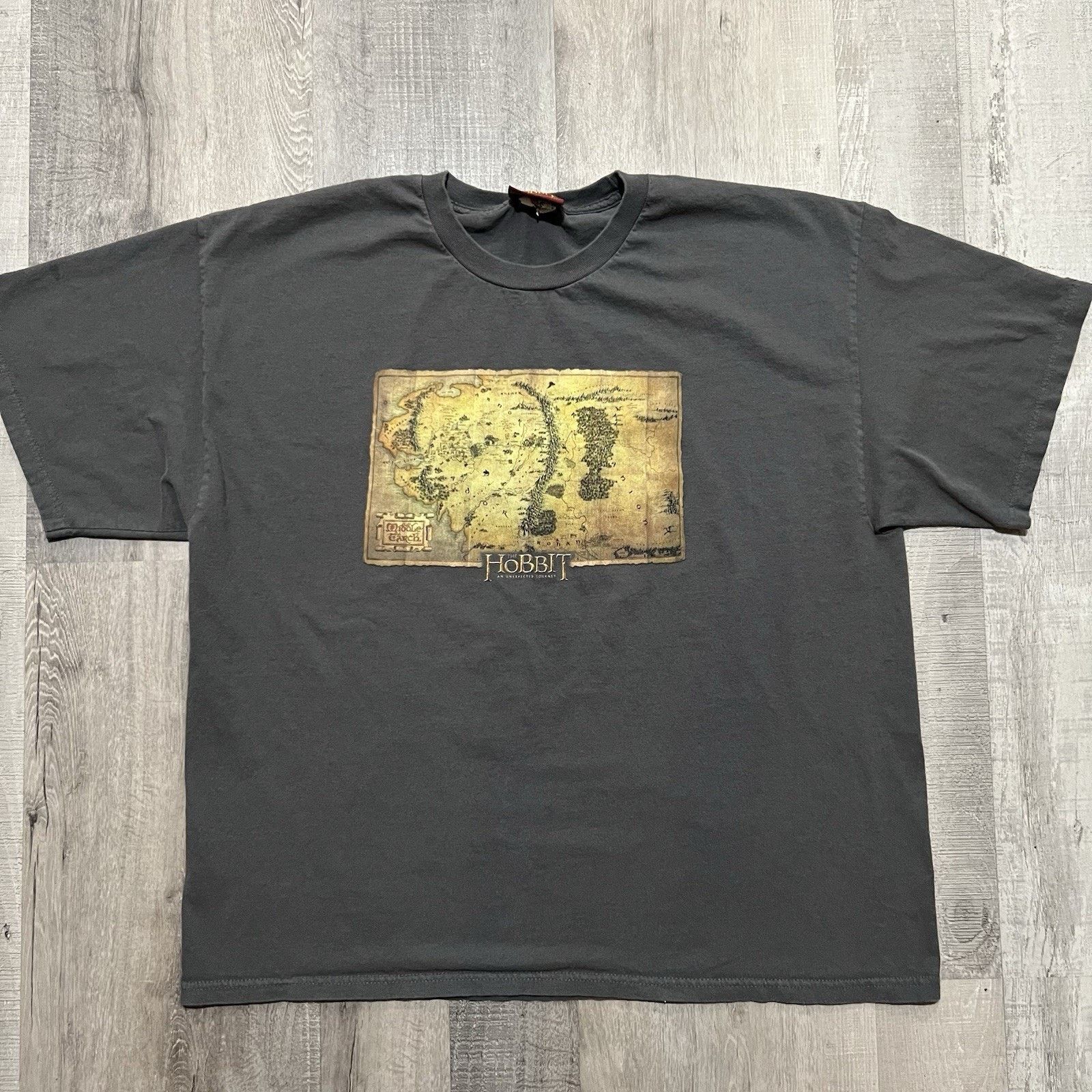 Delta The Hobbit An Unexpected Journey Grey Promo Movie T Shirt Size US XXL / EU 58 / 5 - 1 Thumbnail