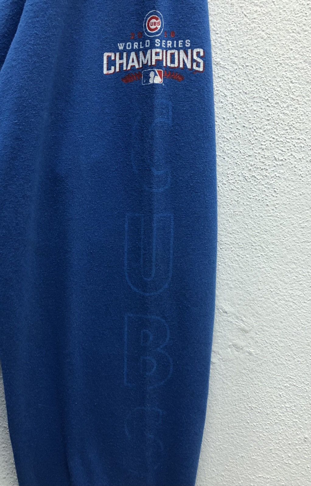 Vintage Vintage Cubs 2016 World Series Champions Long Sleeve T-Shirt Size US L / EU 52-54 / 3 - 6 Thumbnail