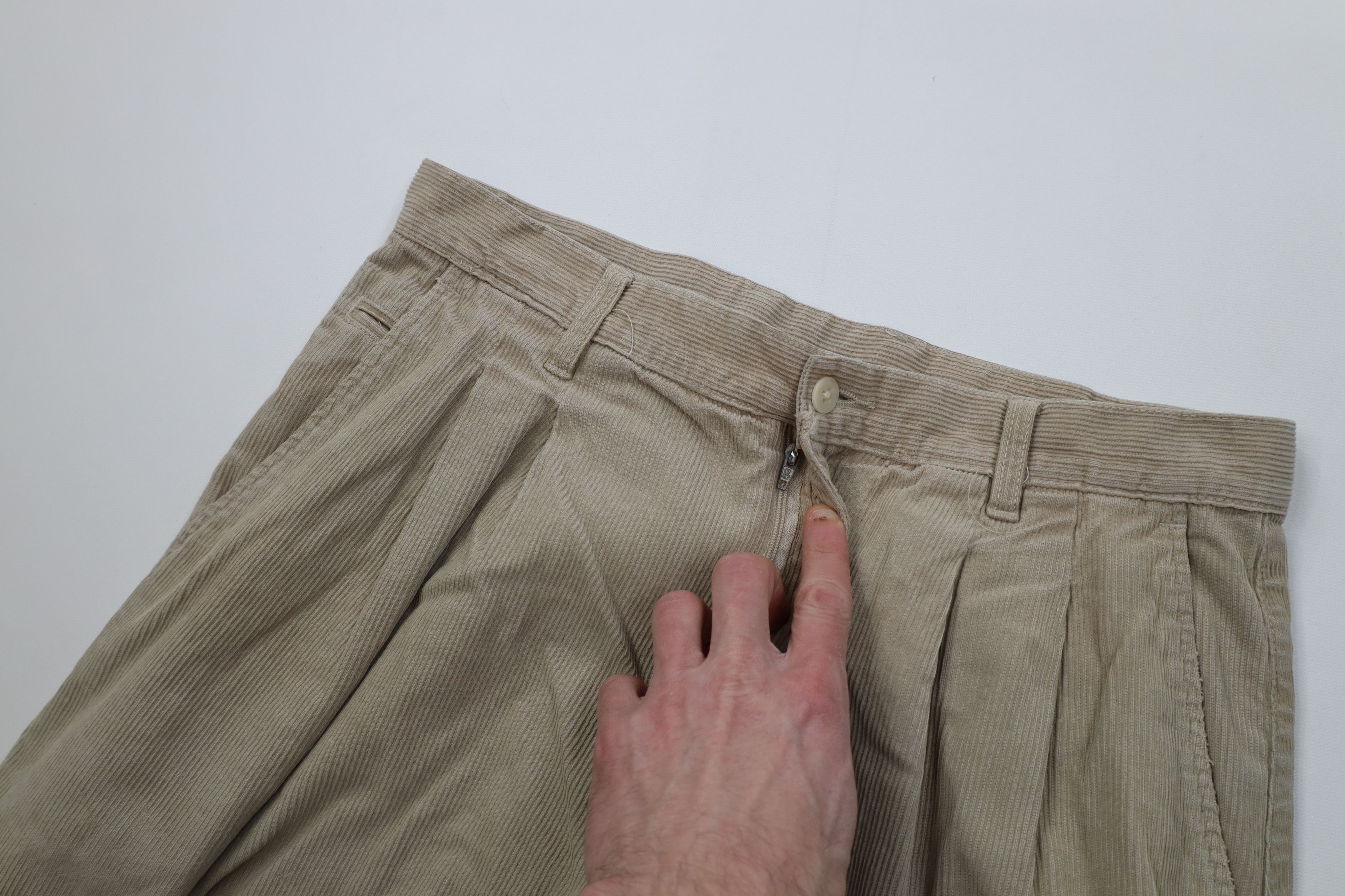 Vintage Vintage 90s Streetwear Wide Leg Corduroy Chino Pants Beige Size US 34 / EU 50 - 9 Thumbnail