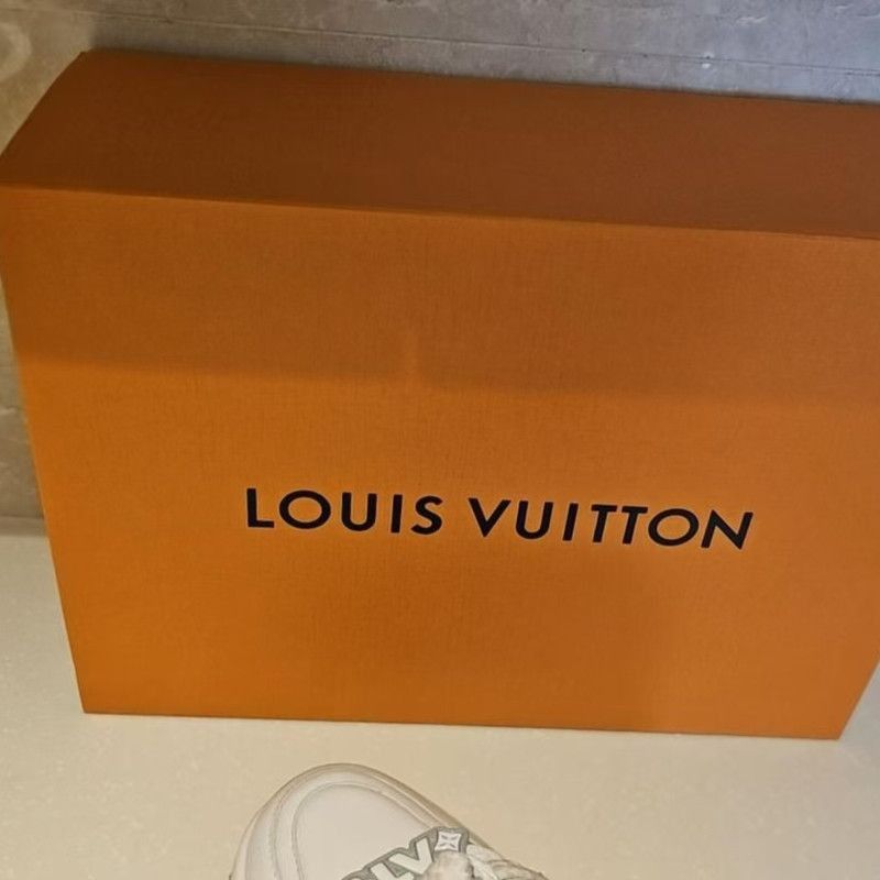 Louis Vuitton Louis Vuitton Trainer Maxi Low-Top Sneakers Size US 7 / IT 37 - 6 Thumbnail