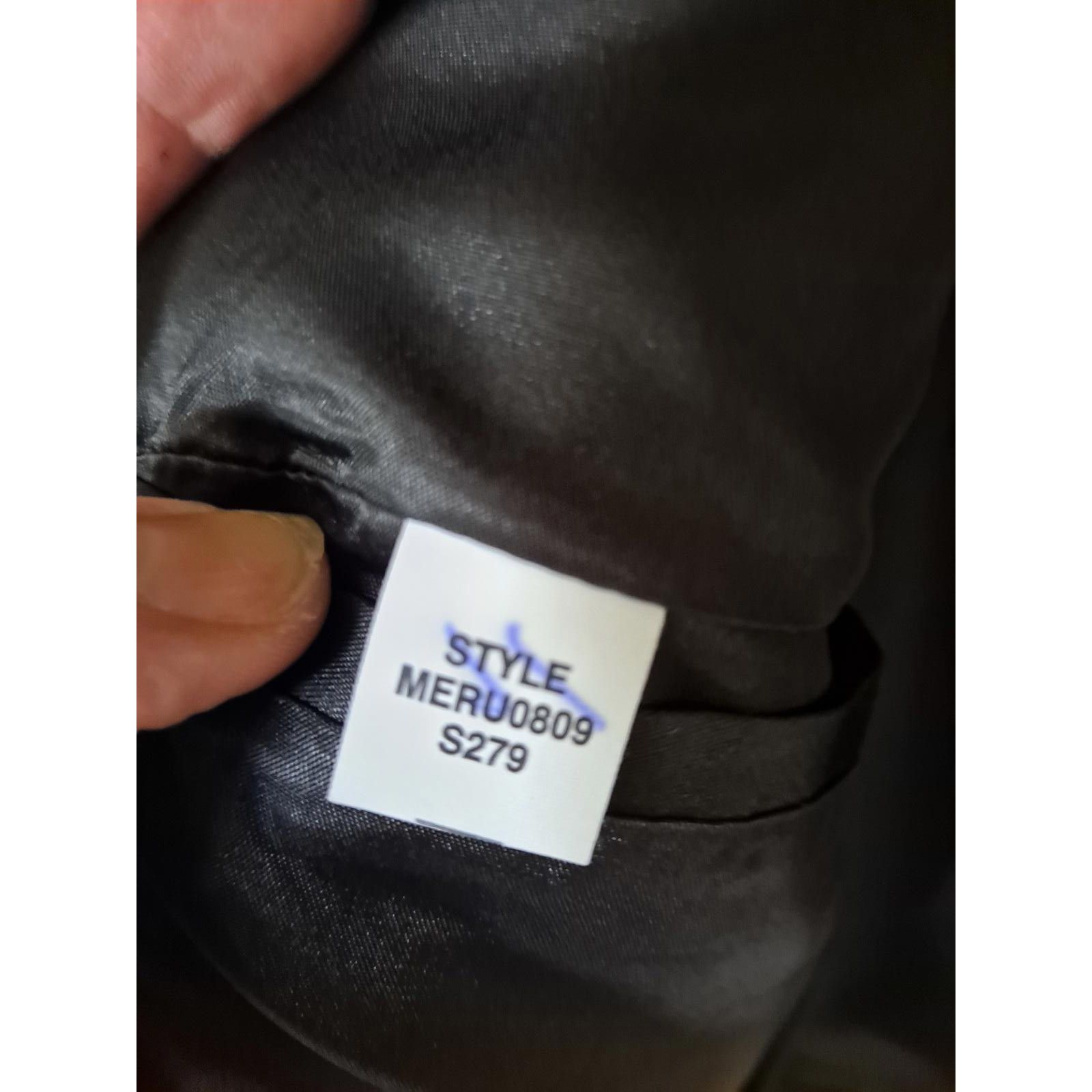 Other Claiborne Made in Italy Black Suit Jacket Size 42R Size 42R - 4 Thumbnail