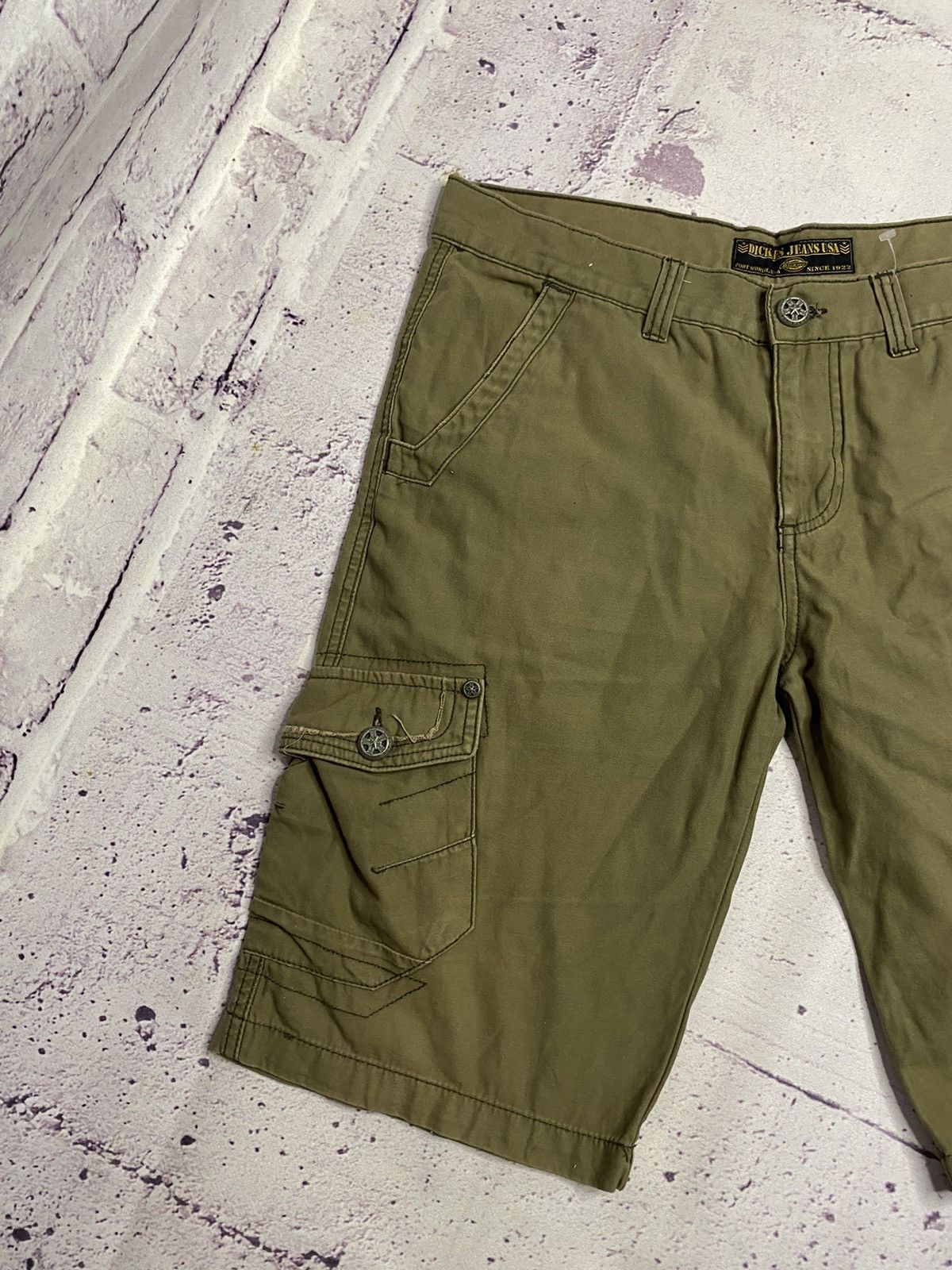 Dickies Men's vintage Cargo shorts Dickies tykes USA Size US 34 / EU 50 - 1 Thumbnail