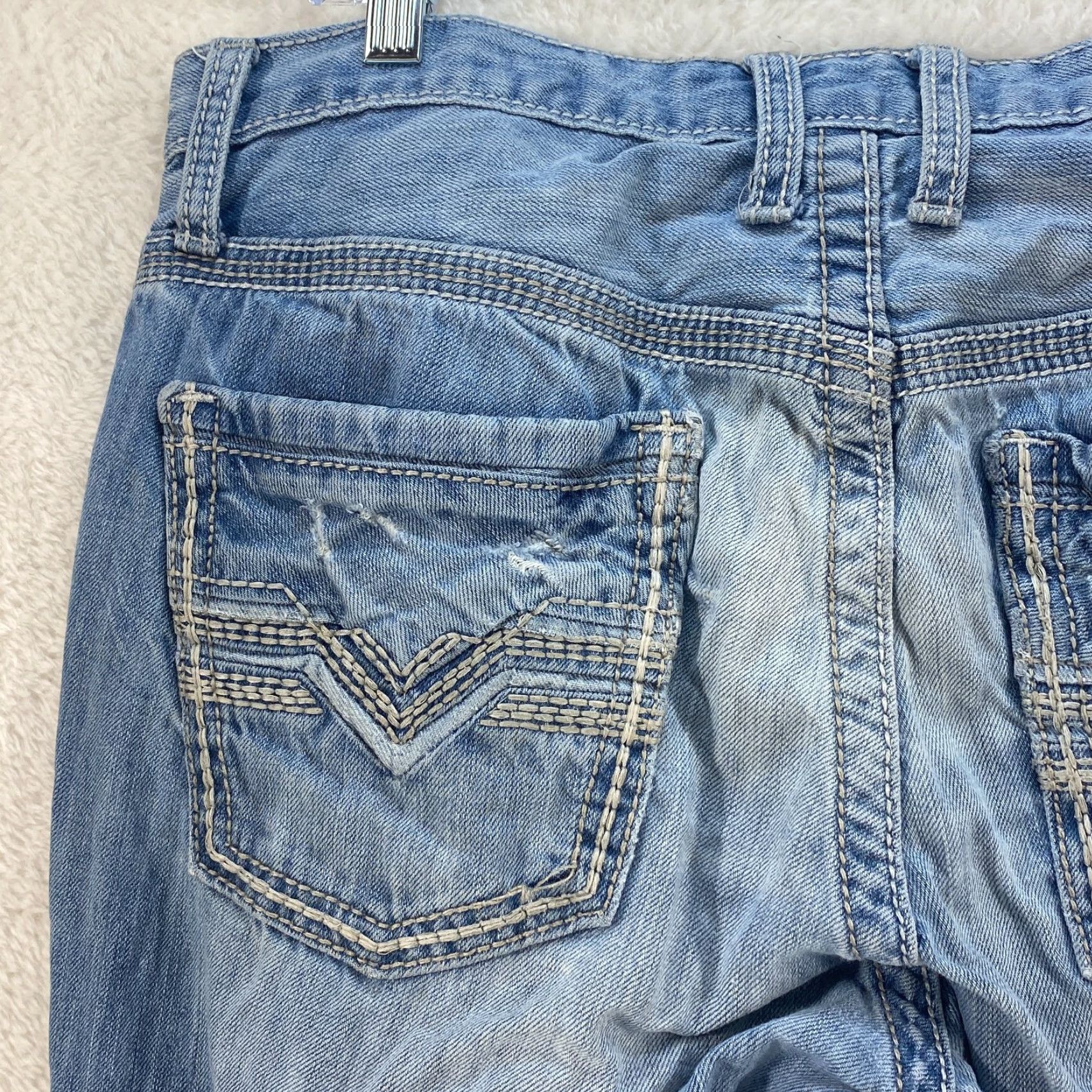 Vintage Buckle Buckle BKE Derek Jeans 34 R Distressed Denim Blue Embroidered Thick Stitch Mens Straight Fit 5-Pocket Design Cotton Denim Size US 34 / EU 50 - 2 Thumbnail