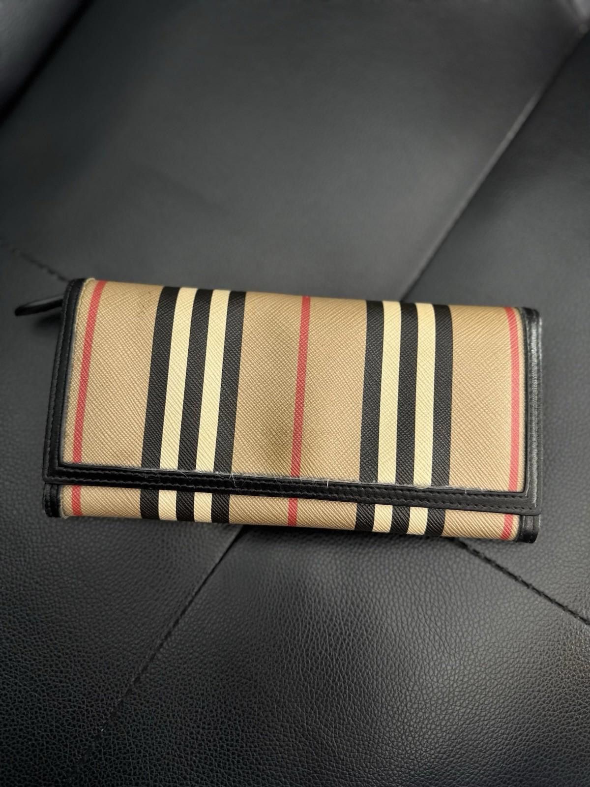 Burberry BURBERRY HALTON STRIPED LOGO CONTINENTAL WALLET CLUTCH Size ONE SIZE - 3 Thumbnail