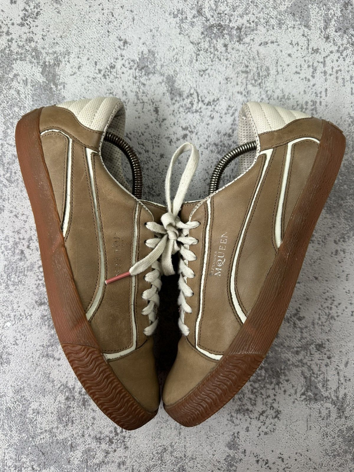 Alexander McQueen × Puma McQueen Puma Vintage Leather Sneaker Shoes Size US 9 / EU 42 - 2 Thumbnail