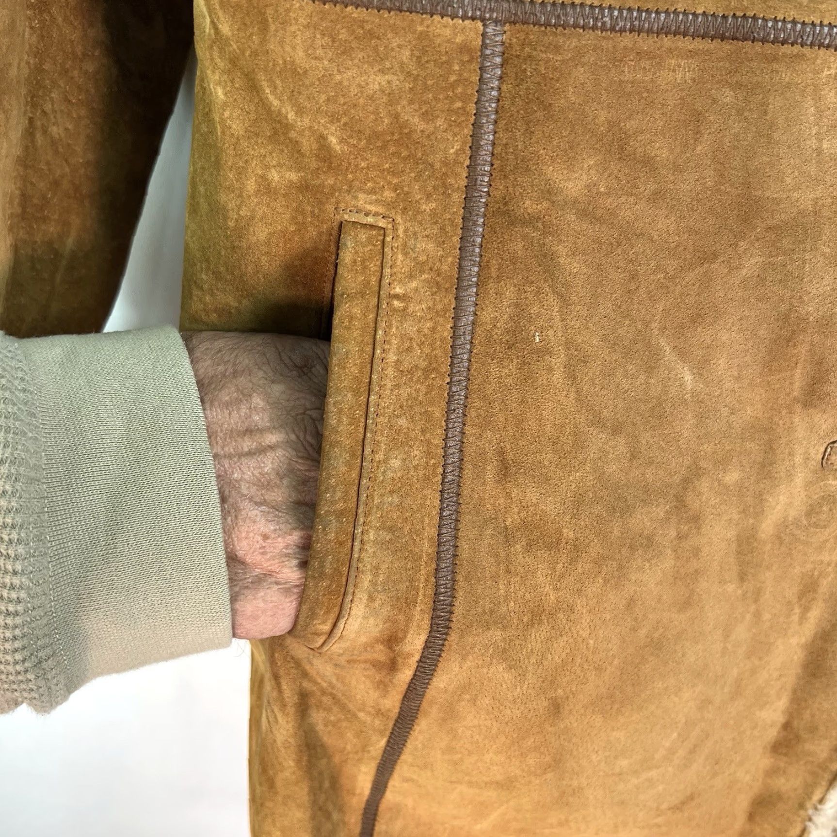 Vintage VTG Gallery Vintage Suede Leather Jacket Women’s Brown Size M Faux Fur Trim Size M / US 6-8 / IT 42-44 - 4 Thumbnail