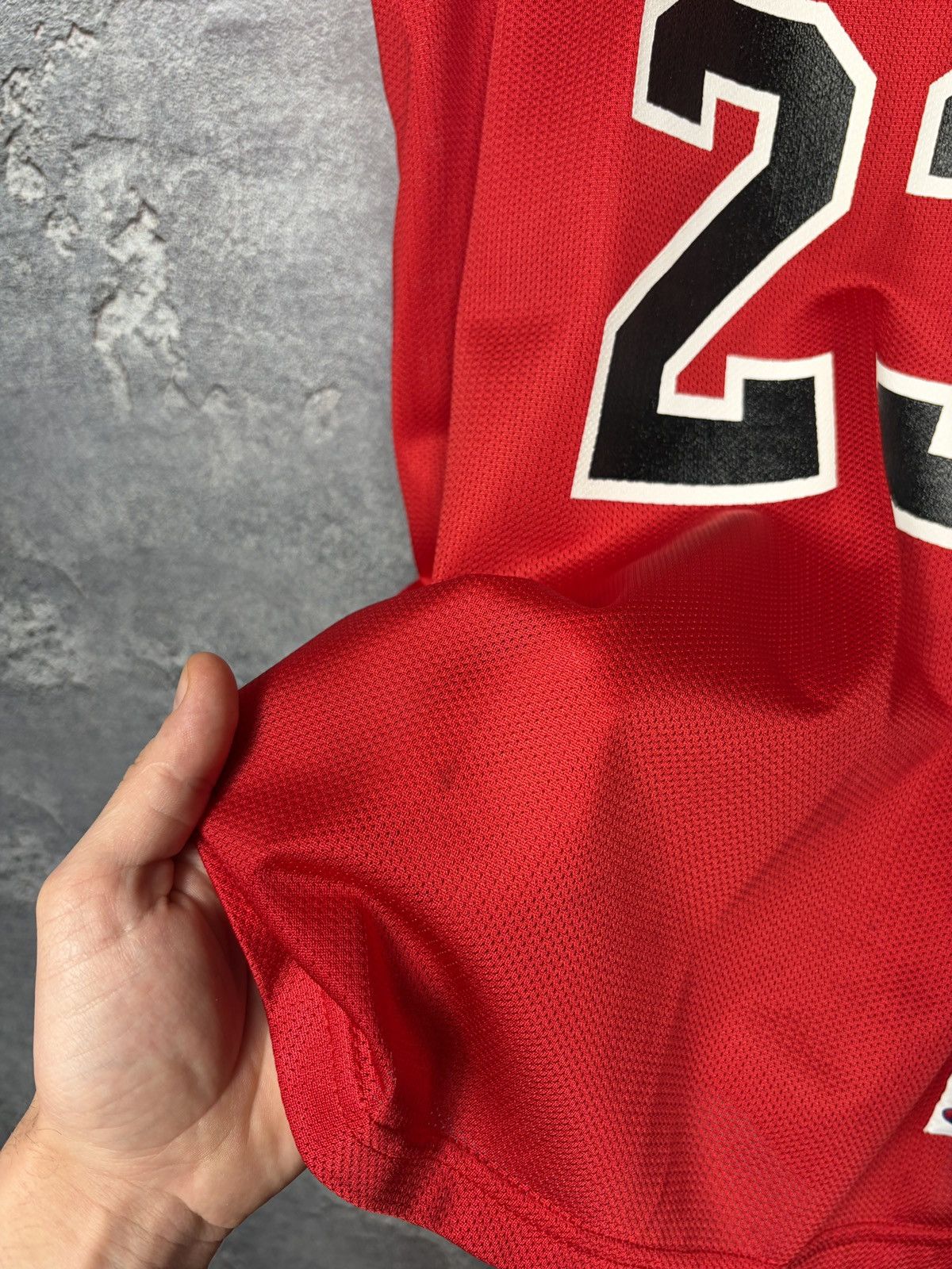 Champion Vintage 90s Chicago Bulls #23 Jordan Tank Top Jersey Size US M / EU 48-50 / 2 - 5 Thumbnail