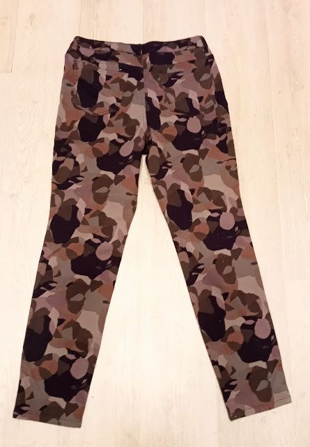 Logo Athletic LOGO by Lori Goldstein Women's Printed Straight Cargo Jeans Size 30" / US 8 / IT 44 - 4 Thumbnail