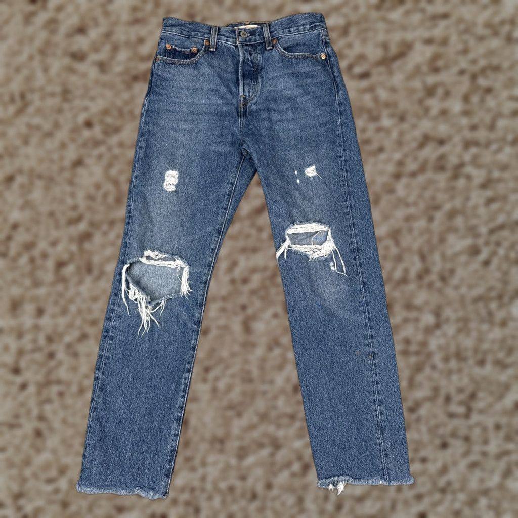 Levi's Levis Premium Jeans Womens 26 Blue Wedgie Straight High Rise Distressed Raw Hem Size 26" / US 2 / IT 38 - 1 Thumbnail