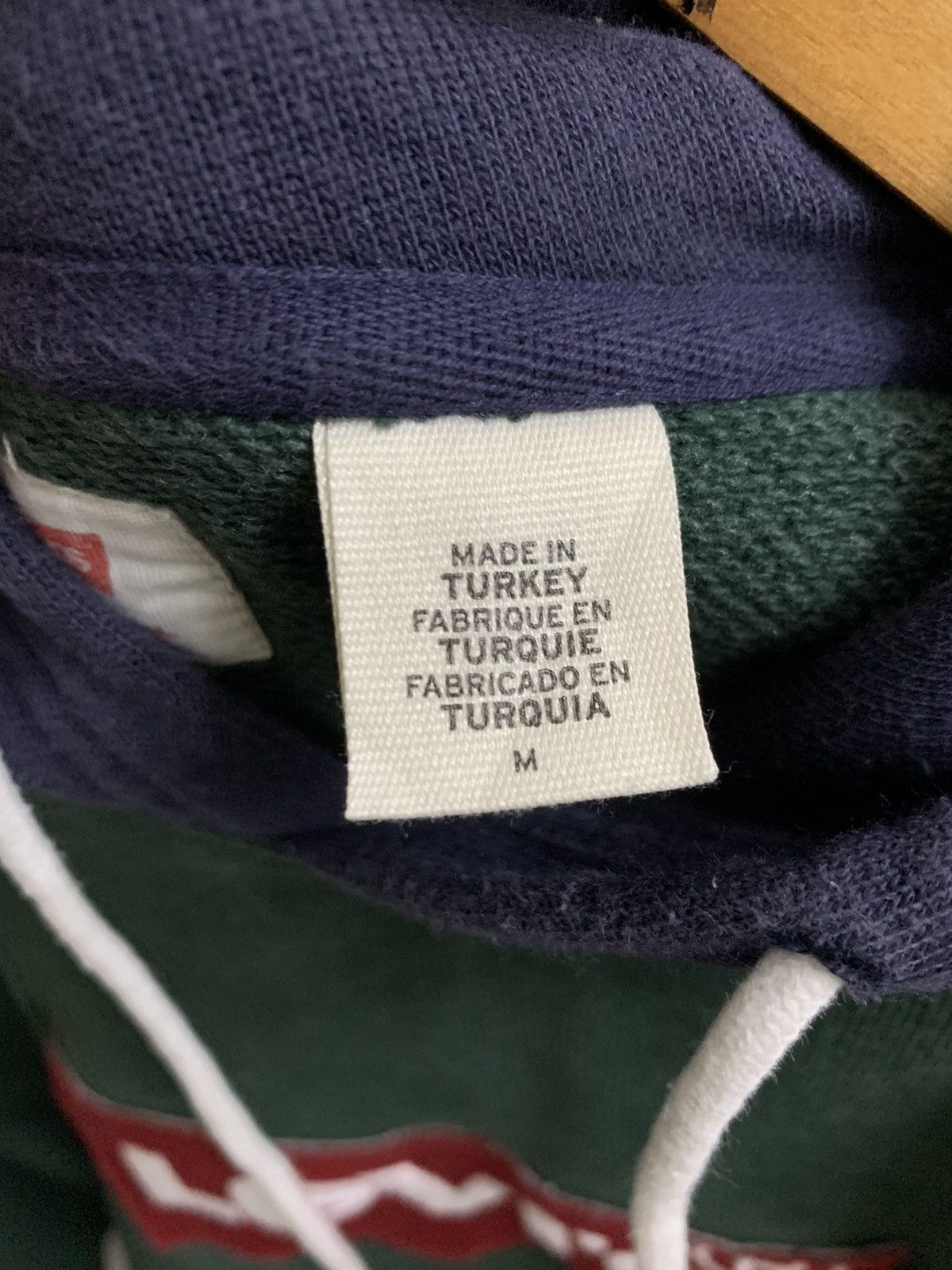 Levi's × Vintage VINTAGE LEVI’S GREEN JUMPER HOODIE Size US M / EU 48-50 / 2 - 4 Thumbnail