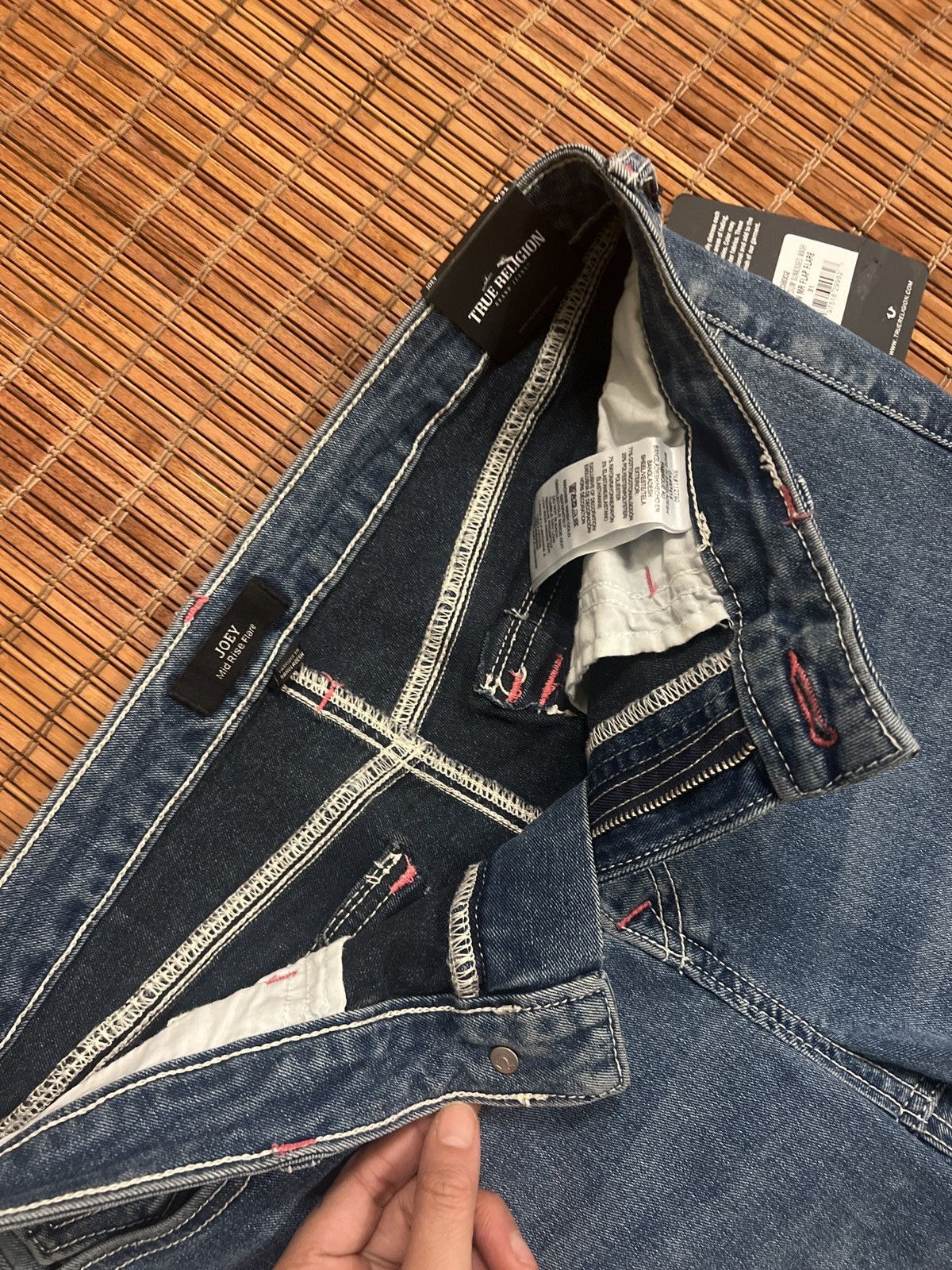 True Religion True Religion joey mid rise flap flare medium sunkissed wash Size 31" - 9 Thumbnail