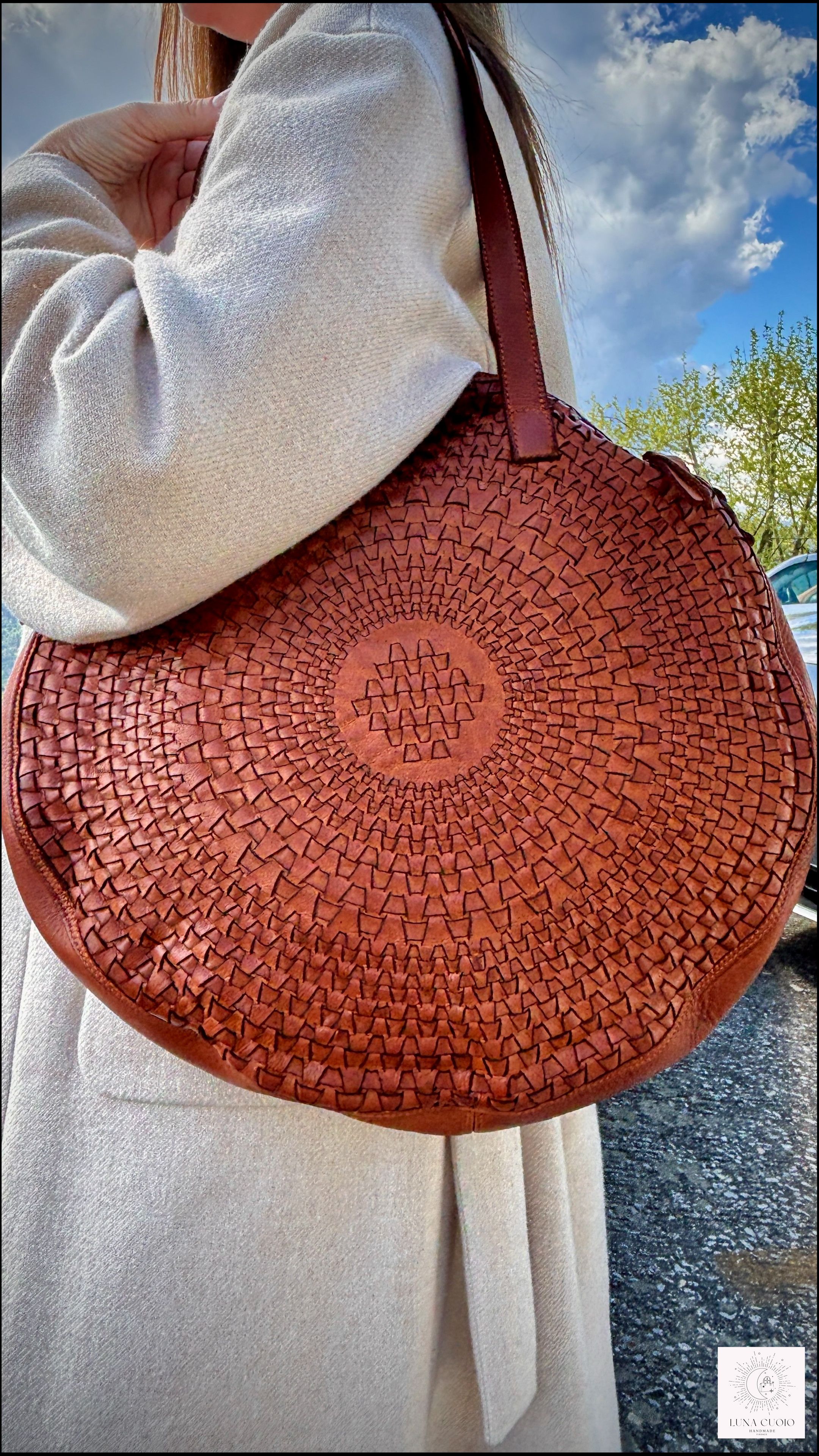Vera Pelle Handmade Round Woven Leather Tote Bag Size ONE SIZE - 2 Thumbnail