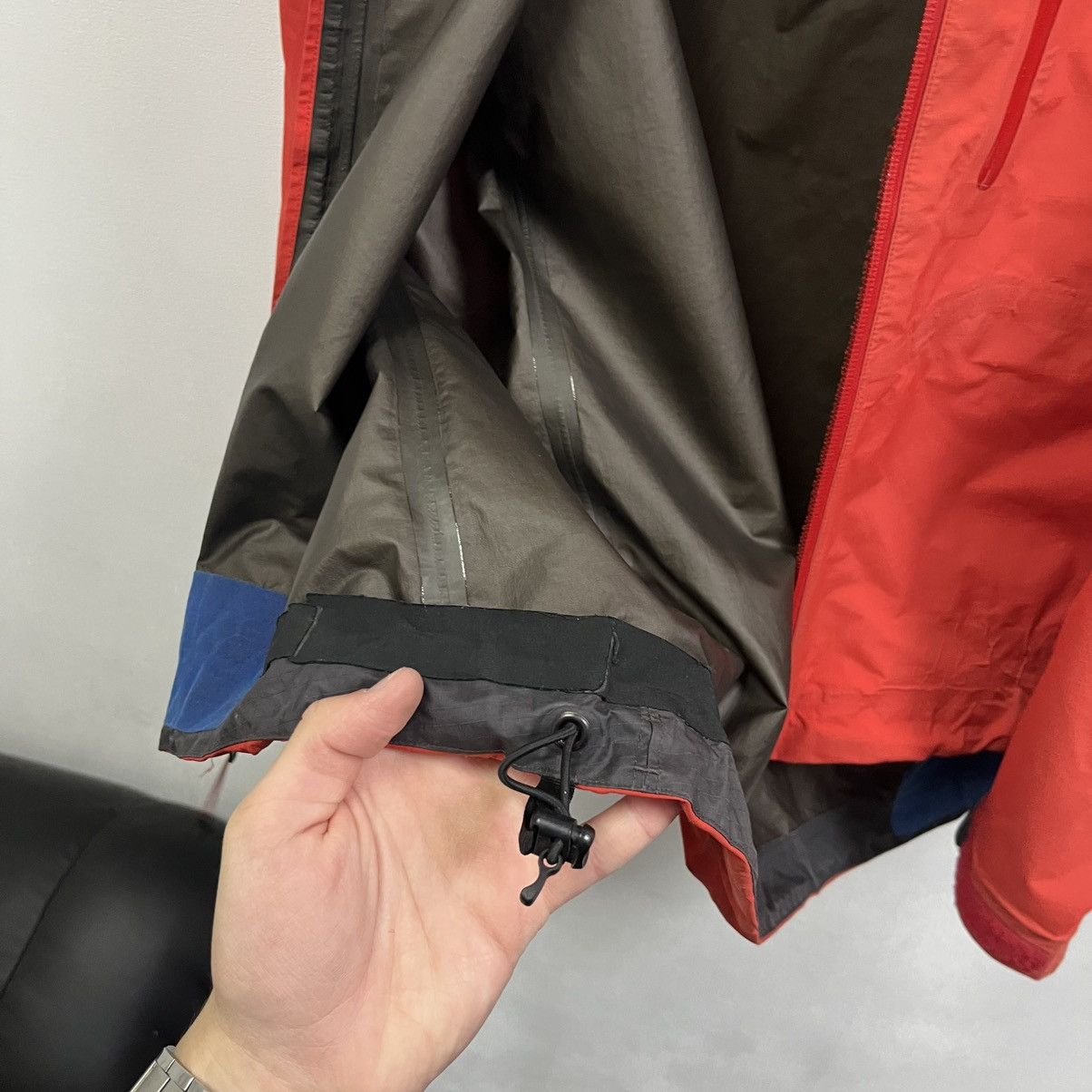 Arc'teryx Men's Arcteryx Beta Gore-Tex Jacket Size US L / EU 52-54 / 3 - 10 Thumbnail