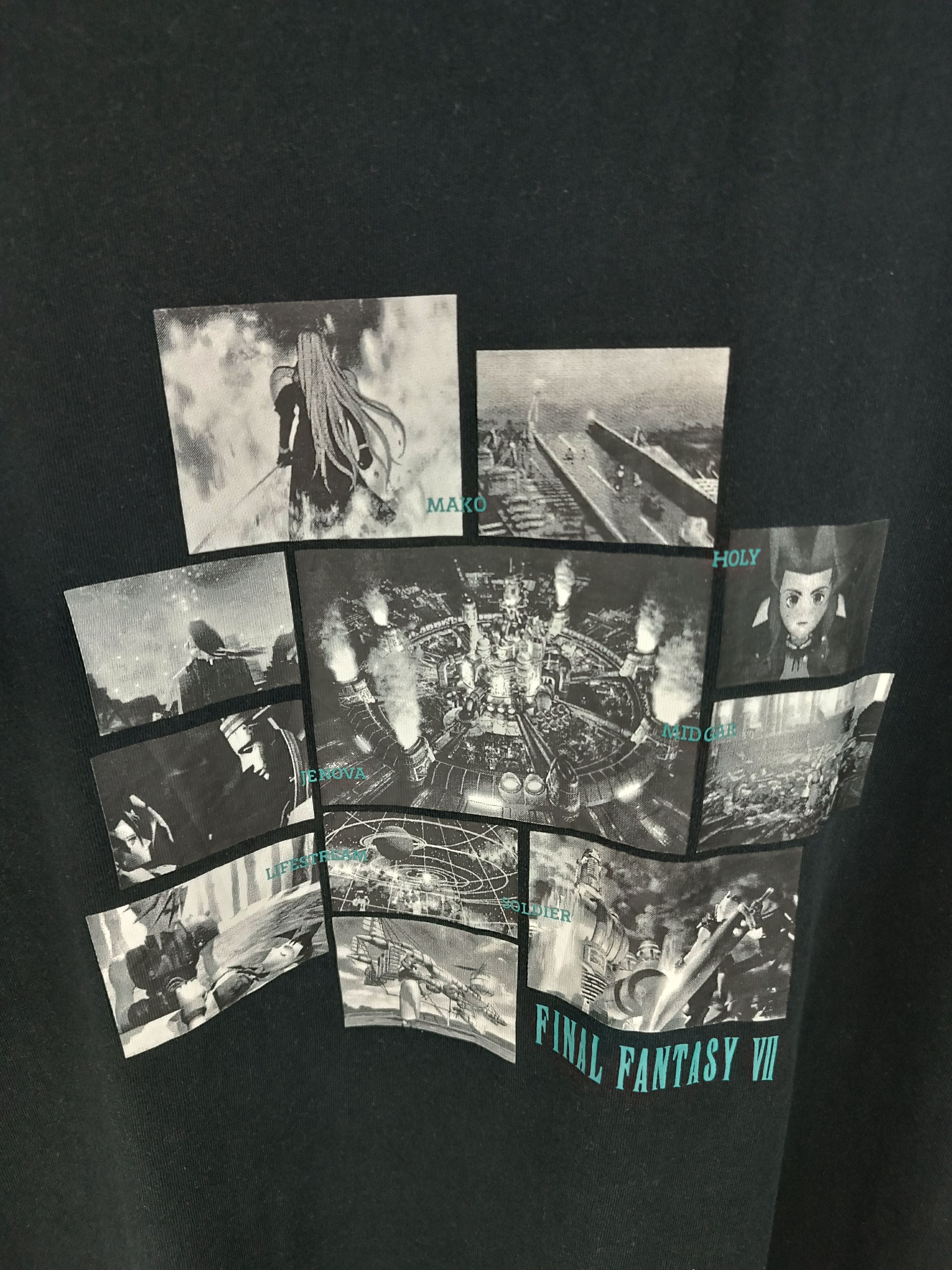 Playstation VINTAGE FINAL FANTASY VII UNIQLO GAME KINGDOM HEARTS DMC PS5 Size US XL / EU 56 / 4 - 8 Thumbnail