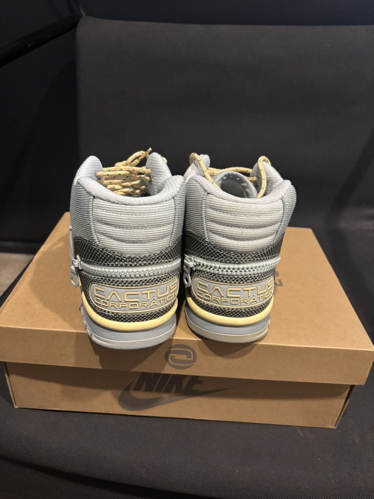 Nike × Travis Scott NIKE AIR TRAINER GRAY HAZE 1 TRAVIS Size US 9.5 / EU 42-43 - 5 Thumbnail