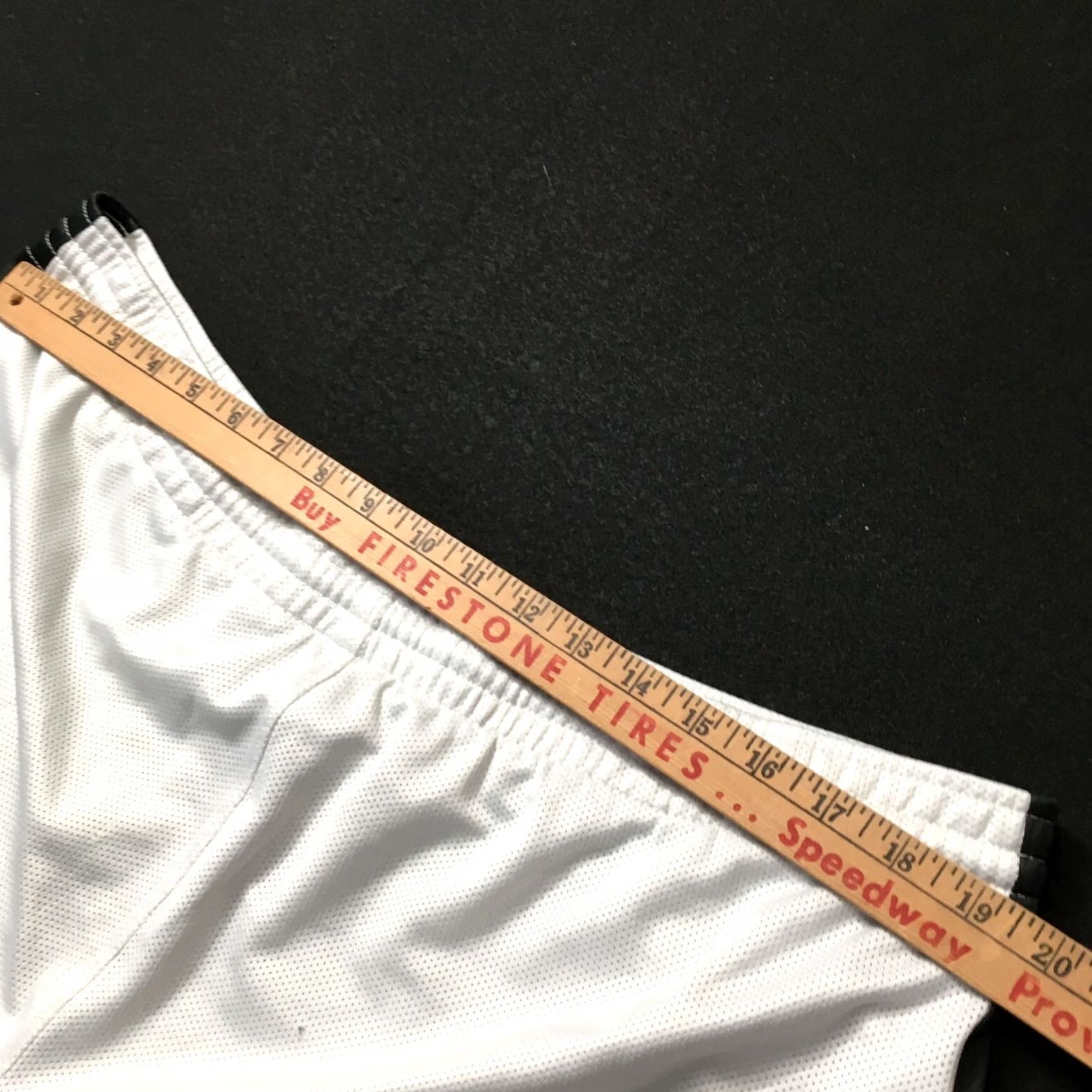 Nike Nike Dri-Fit Mens XL Basketball Shorts WHITE BLACK SEE SPACKLE Shirt Mens XL White Polyester Nike Shorts Basketball White XL Mens Size US 36 / EU 52 - 5 Thumbnail
