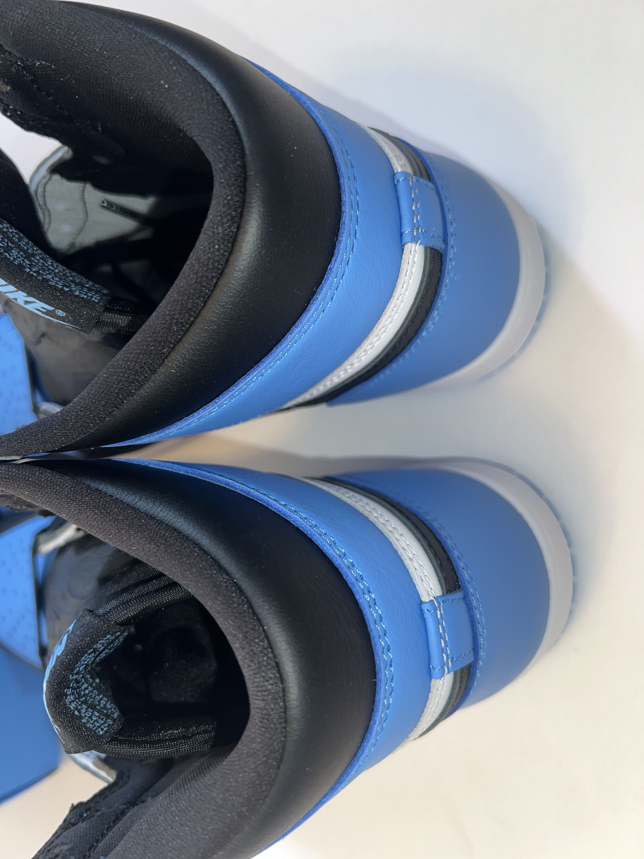 Jordan Brand × Nike Jordan 1 Retro OG High UNC Toe University Blue Size US 9.5 / EU 42-43 - 5 Thumbnail