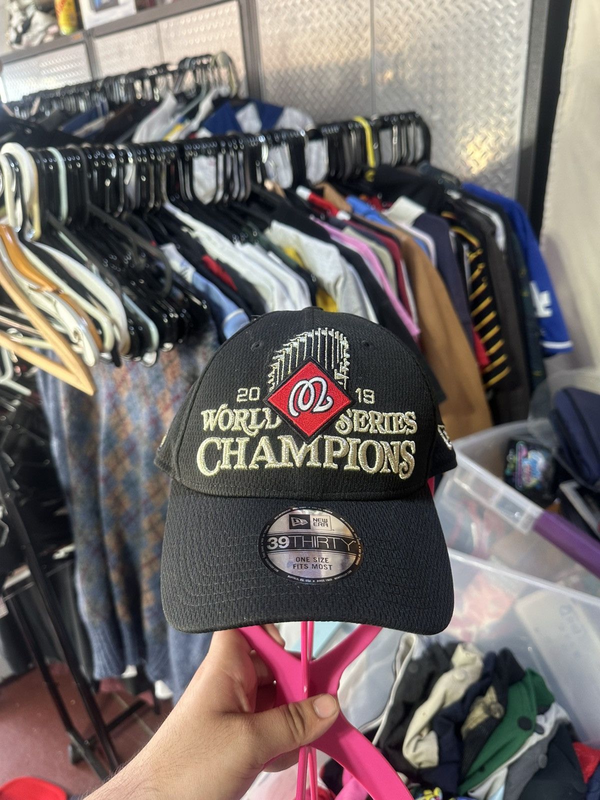 MLB FACTORY ERROR Washington Nationals UPSIDE DOWN LOGO HAT MLB Size ONE SIZE - 1 Thumbnail