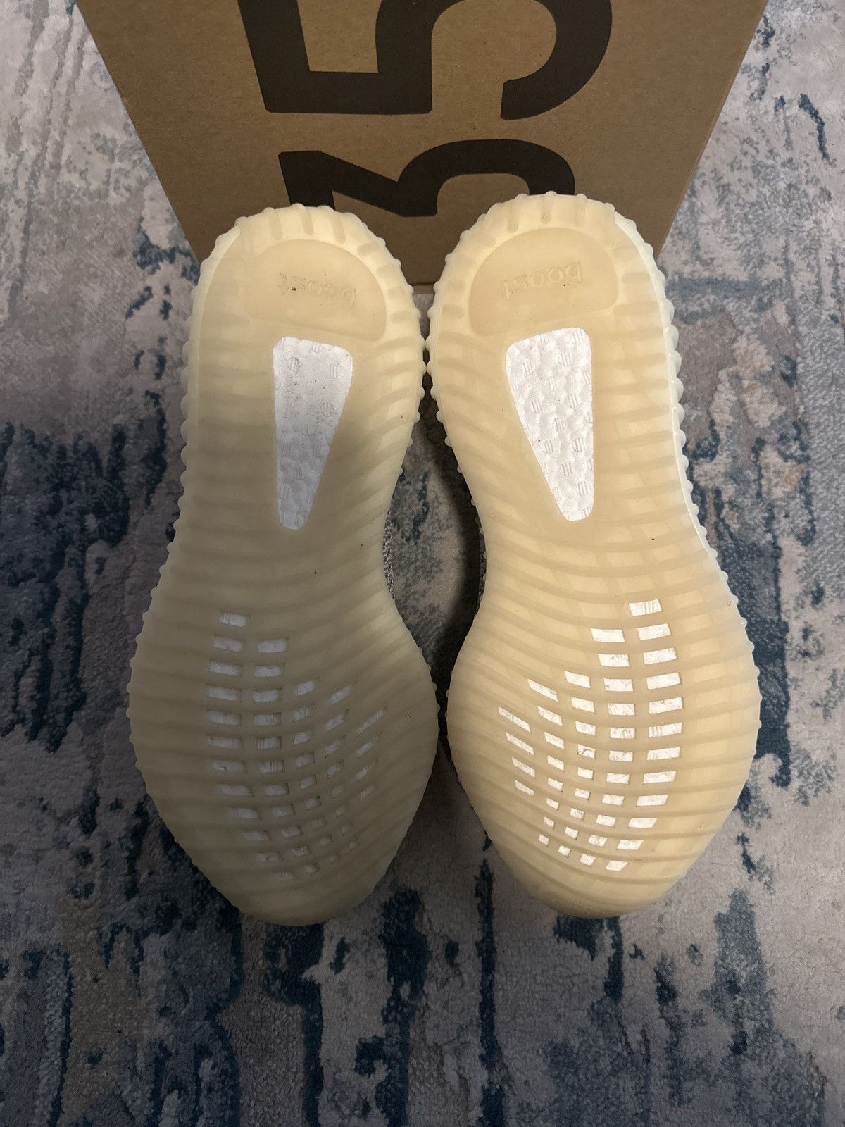 Yeezy Yeezy Boost 350 V2 Size US 11 / EU 44 - 5 Thumbnail