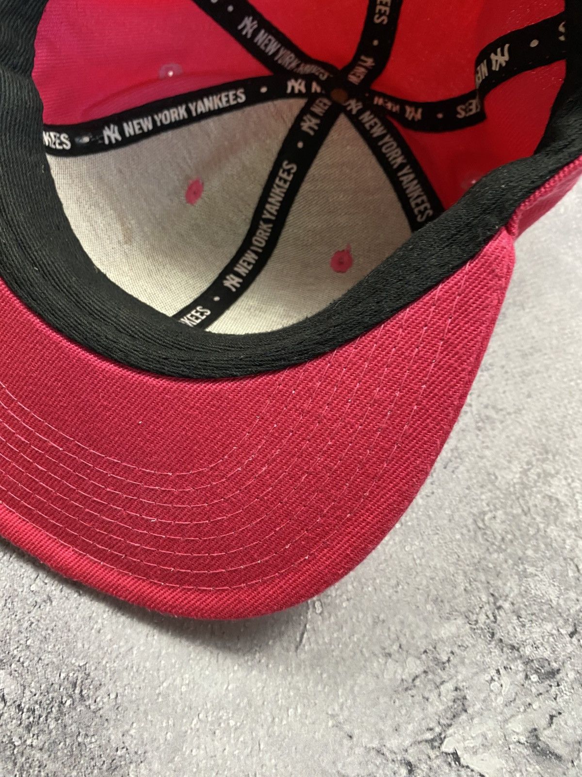 New York Yankees Vintage New York Yankees Cap Pink MLB Baseball Hat Y2K 90s Size ONE SIZE - 11 Thumbnail
