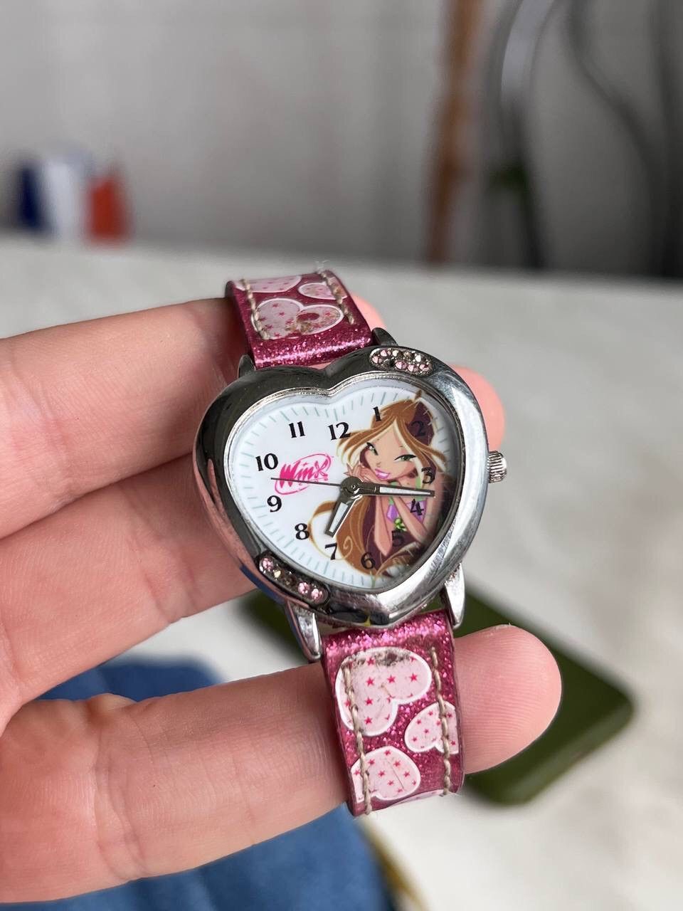 Japanese Brand × Vintage Vintage Heart Form Japanese style Winx 🧚‍♀️ Watch Futuristic Size ONE SIZE - 1 Thumbnail