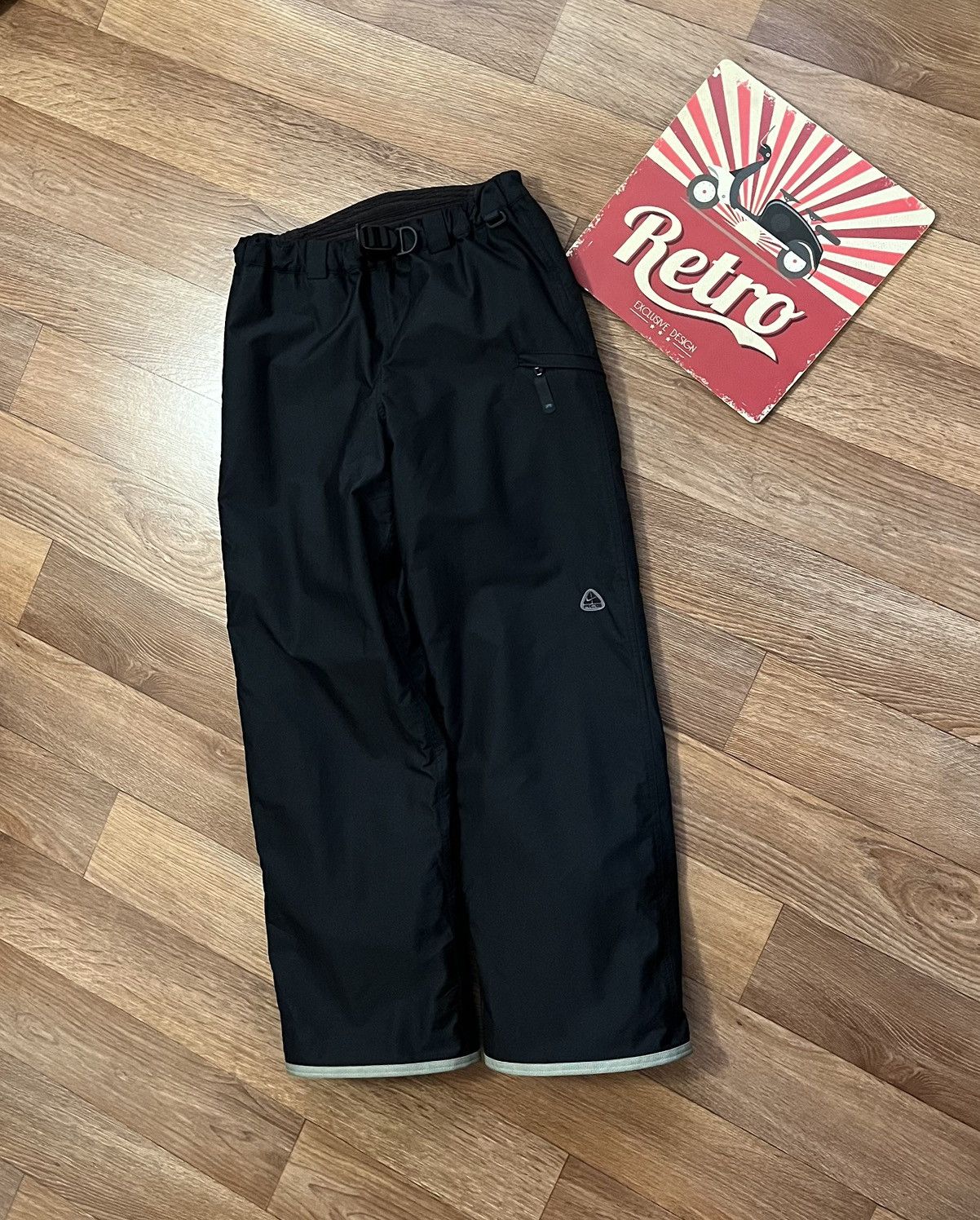 Nike ACG Vintage Nike ACG Nylon Snowboard Outdoor Ski Pants Size US 32 / EU 48 - 2 Thumbnail