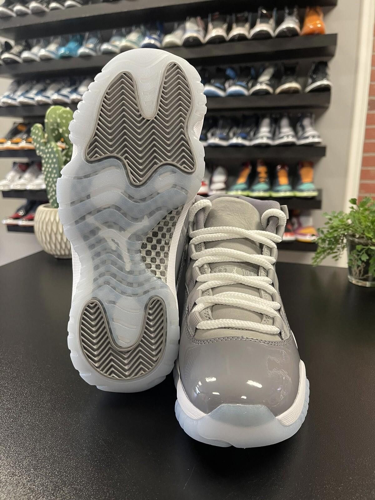 Nike Size 5 - Nike Air Jordan 11 Retro Cool Grey CT8012-005 Size US 5 / EU 37 - 9 Thumbnail
