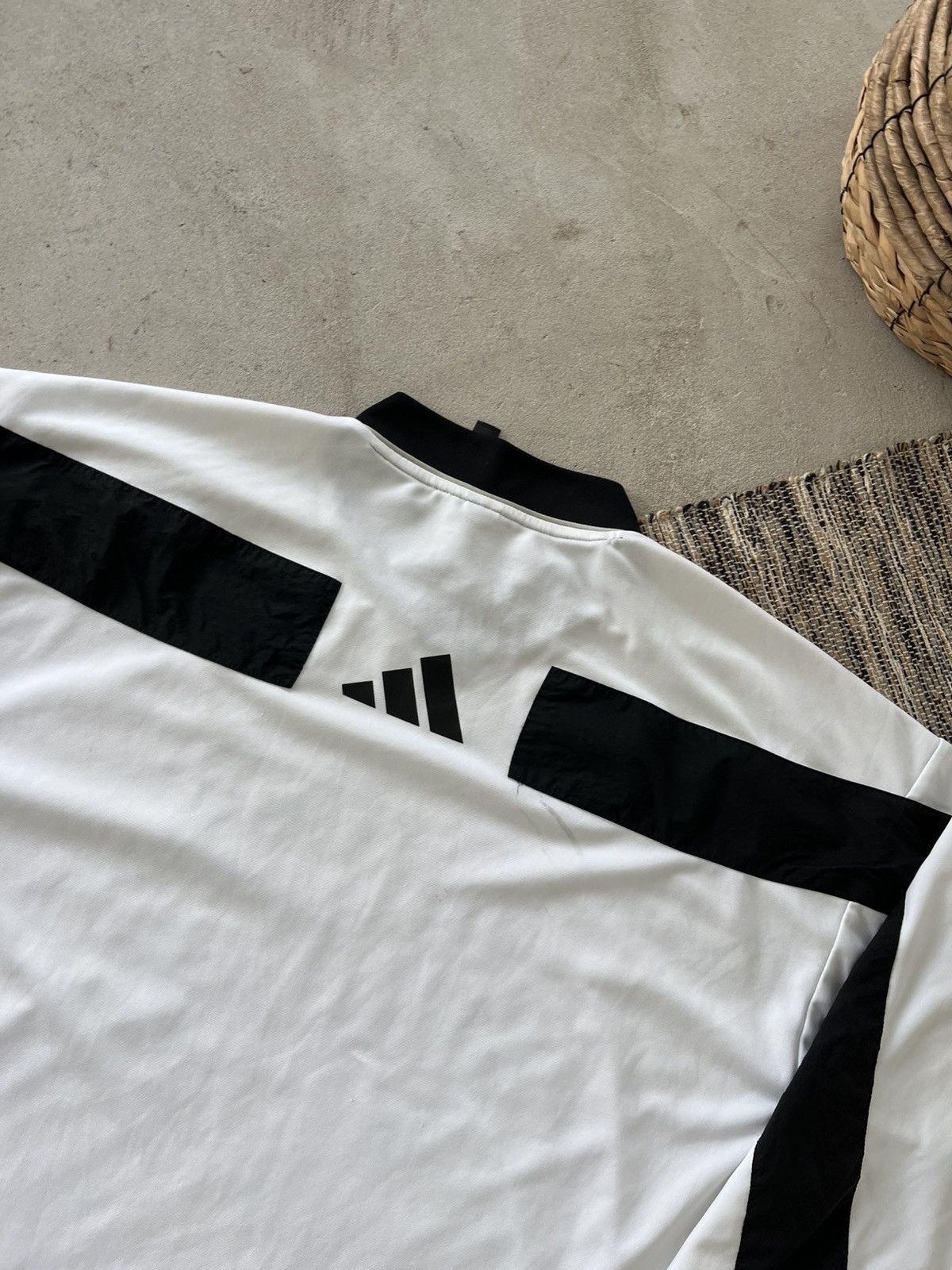 Adidas Adidas White Black LongSleeve Shirt Soccer style Y2K tee Size US M / EU 48-50 / 2 - 12 Thumbnail