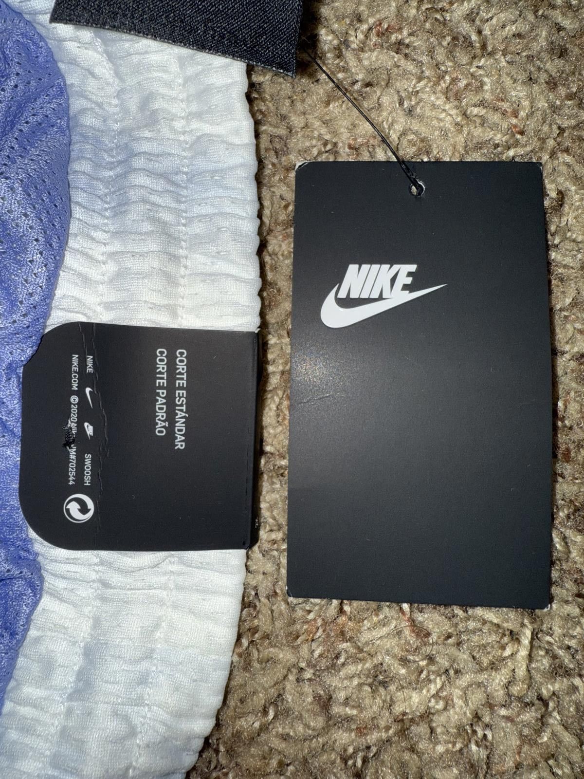 Nike Nike Women’s Sportswear Icon Clash Mesh Shorts Size 42" / US 20 - 11 Thumbnail