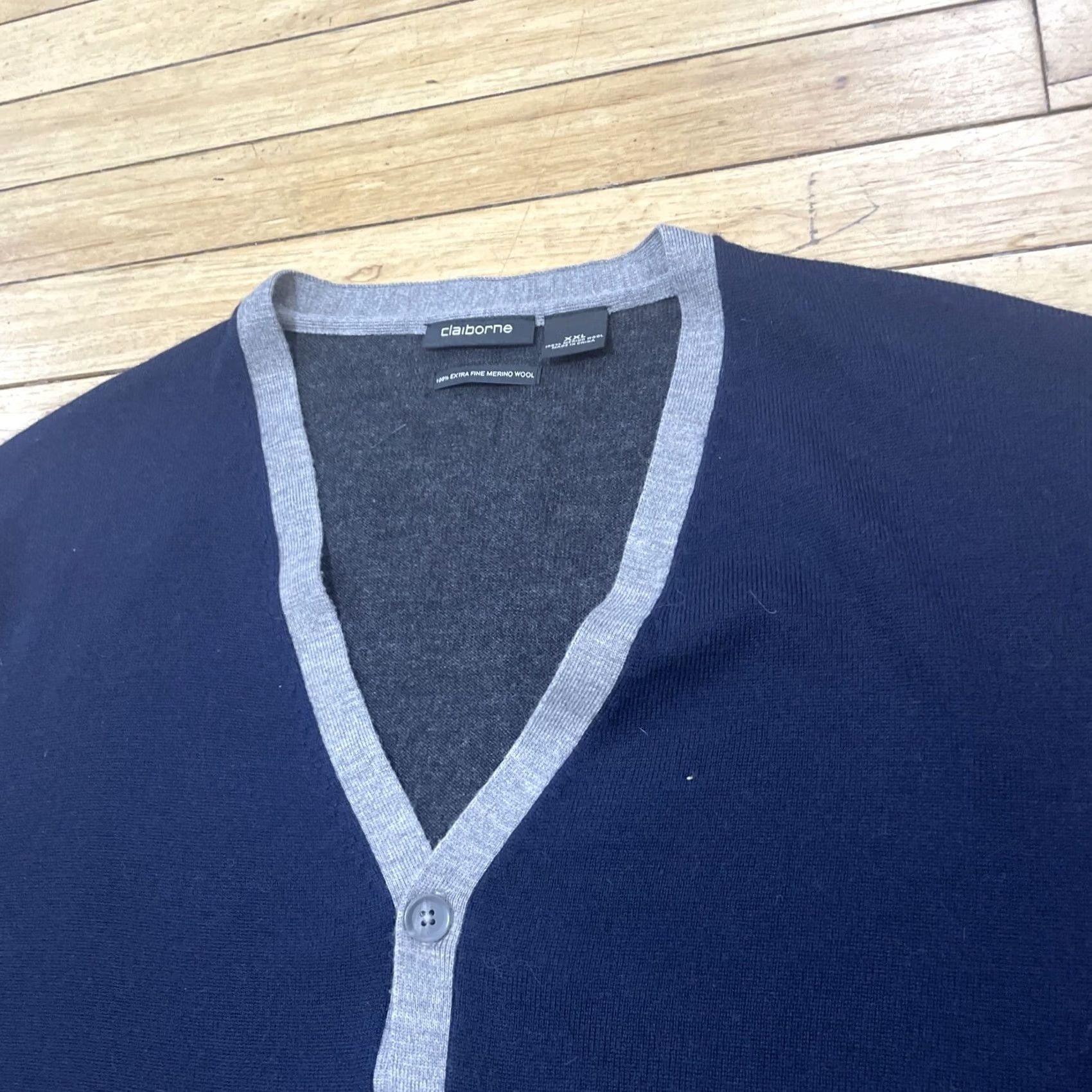 Liz Claiborne Claiborne Cardigan Sweater Men 2XL Navy Blue Wool V-Neck Preppy All Seasons Casual Size US XXL / EU 58 / 5 - 6 Thumbnail