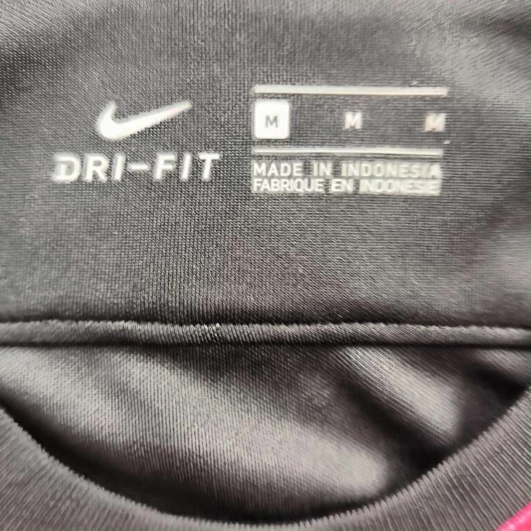 Nike FC Barcelona 2019-20 Nike european GK football jersey size M Size US M / EU 48-50 / 2 - 4 Thumbnail