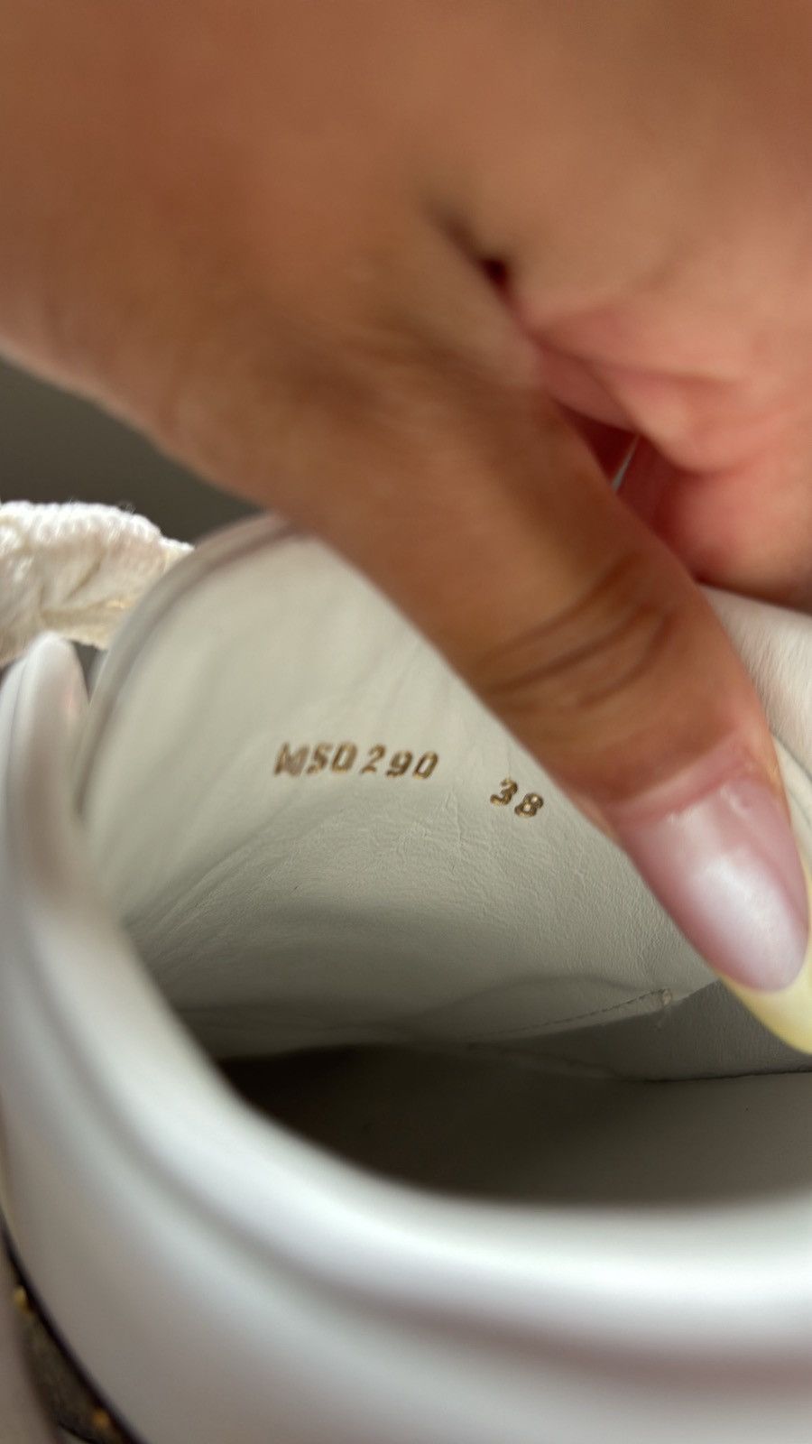 Louis Vuitton Louis Vuitton Frontrow White / Monogram - Women’s Size 38 Size US 8 / IT 38 - 7 Thumbnail