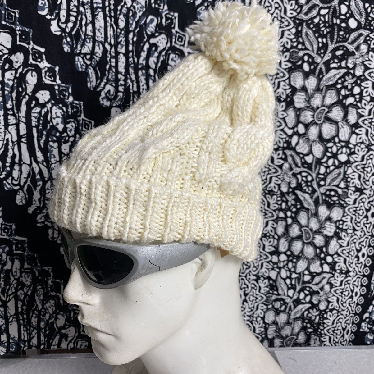 Japanese Brand × Vintage 2000s y2k Japanese knitted Pom beanie hats by glared Size ONE SIZE - 4 Thumbnail