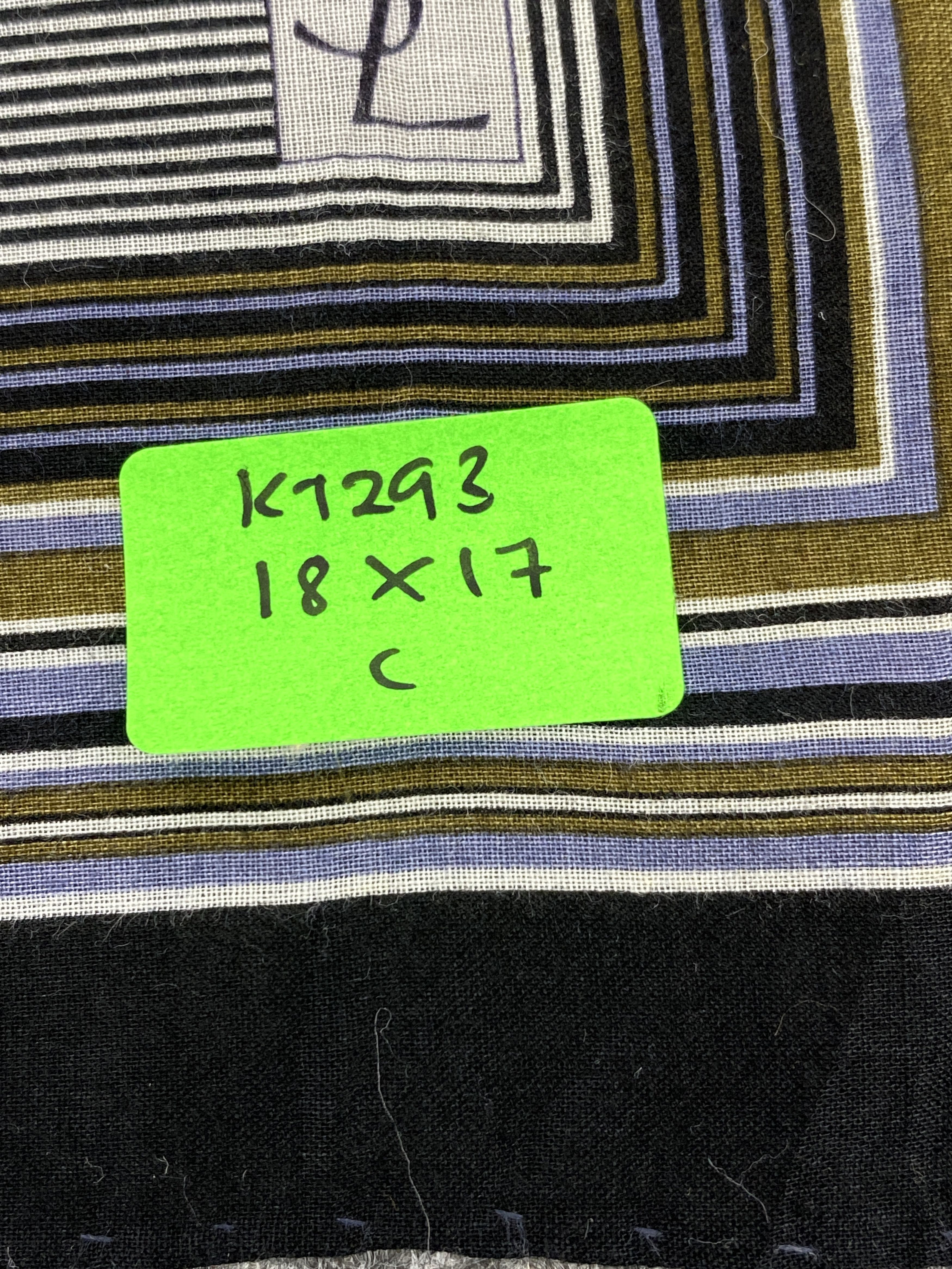 Yves Saint Laurent Yves Saint Laurent Handkerchief / Neckerchief KT0293 Size ONE SIZE - 9 Thumbnail