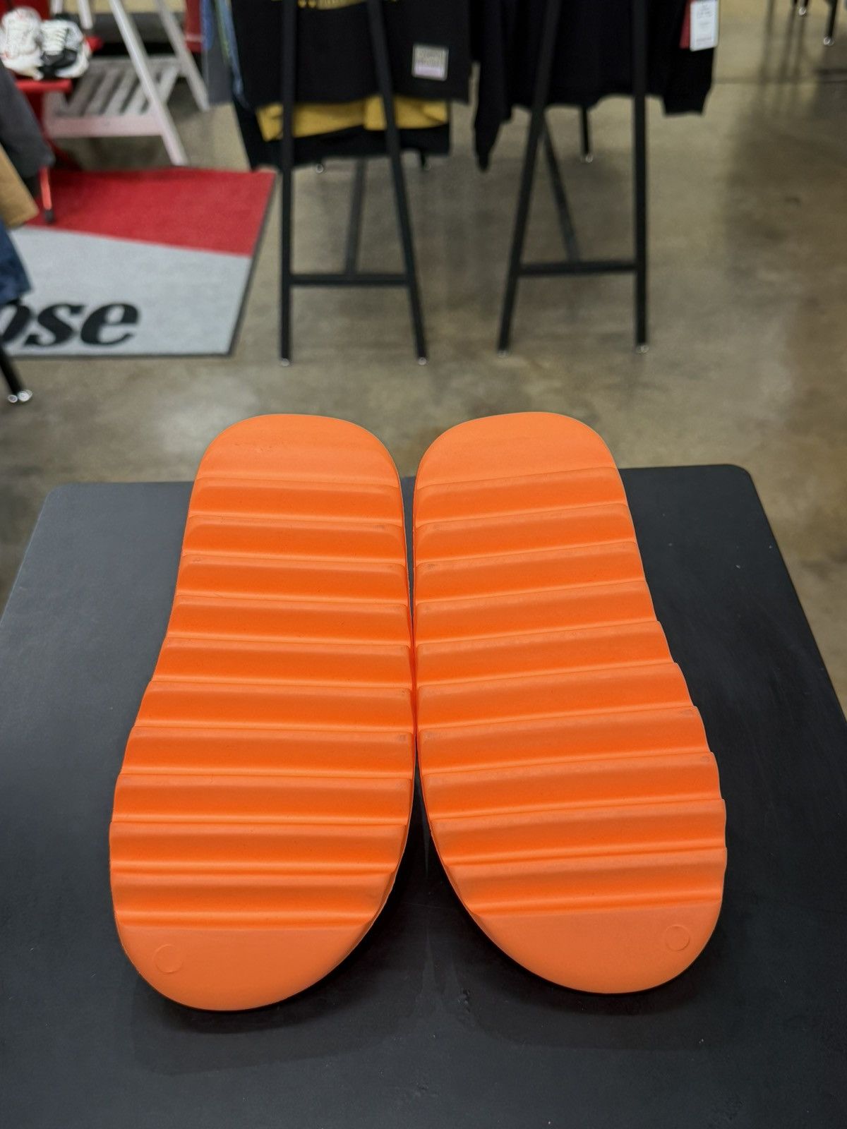Adidas Adidas Yeezy Slide Enflame Oranges Size 5 (2021) Size US 5 / EU 37 - 9 Thumbnail