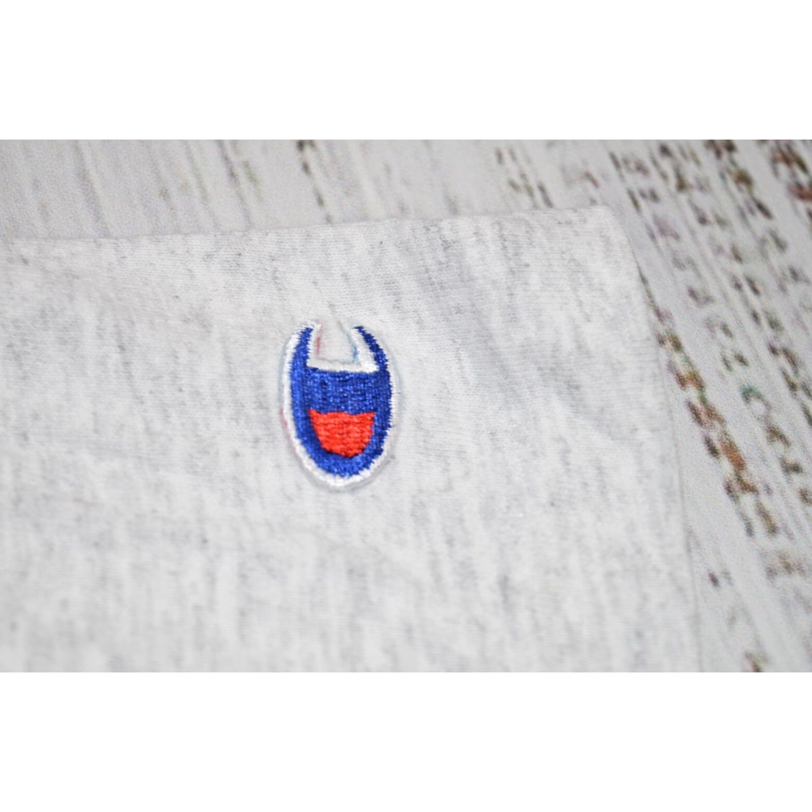 Champion VINTAGE Champion 1996 Olympics Atlanta Summer Games Pixel Shirt Adult XXL Gray Crew Neck Short Sleeve Men Mens Size US XXL / EU 58 / 5 - 6 Thumbnail