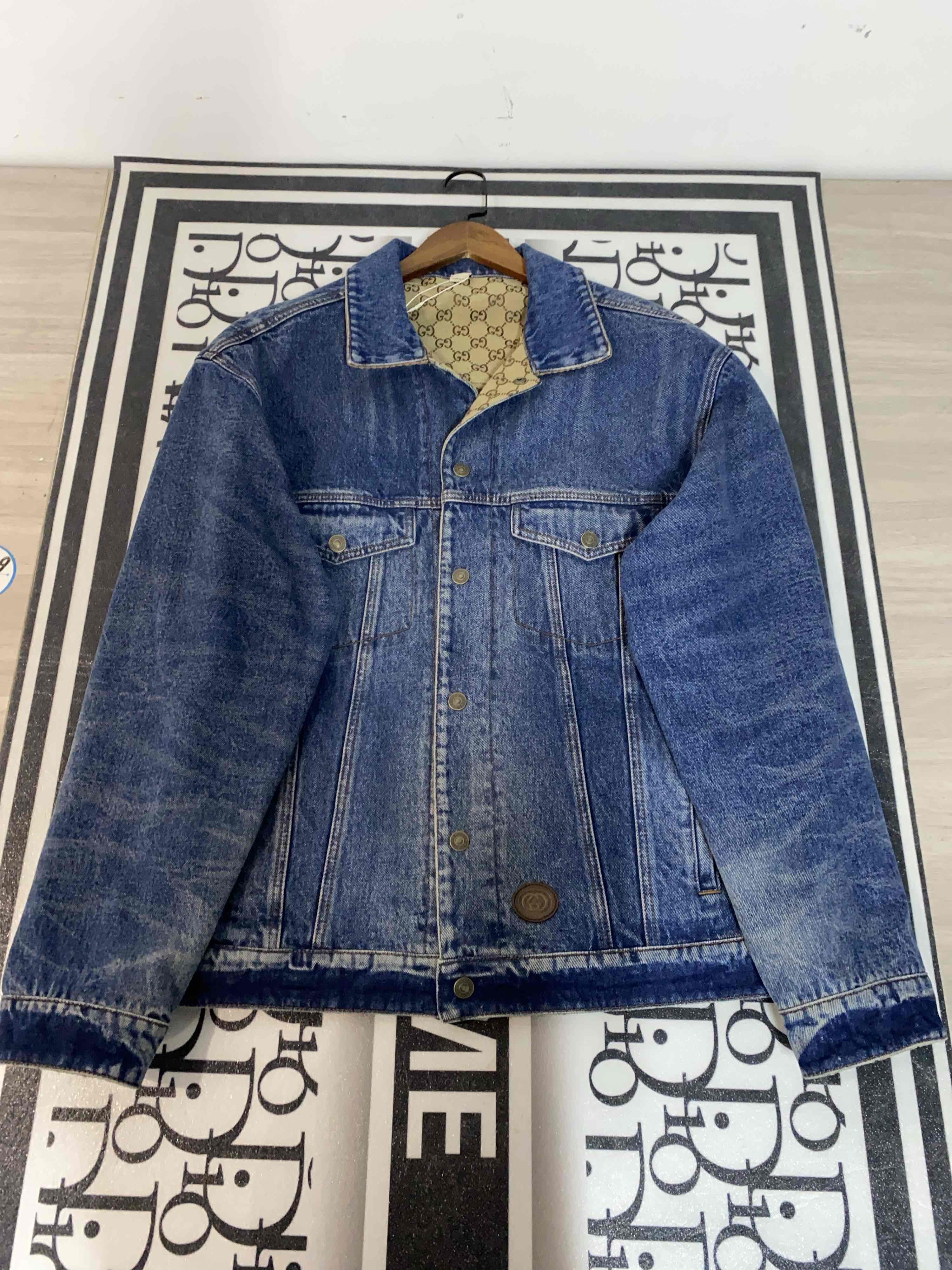 Gucci Gucci Logo Leather Patch Denim Jacket Size L Size US L / EU 52-54 / 3 - 1 Thumbnail